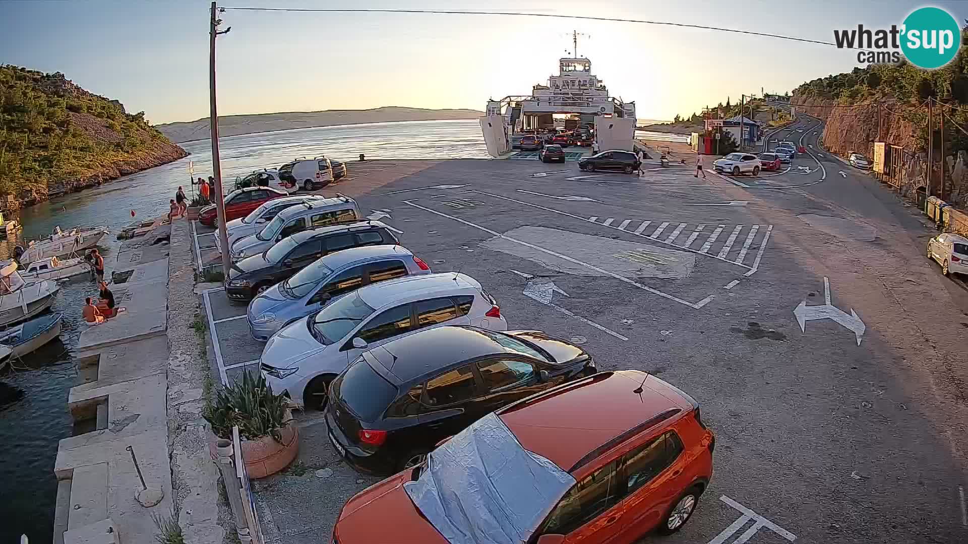 Webcam Prizna ferry port to Pag island