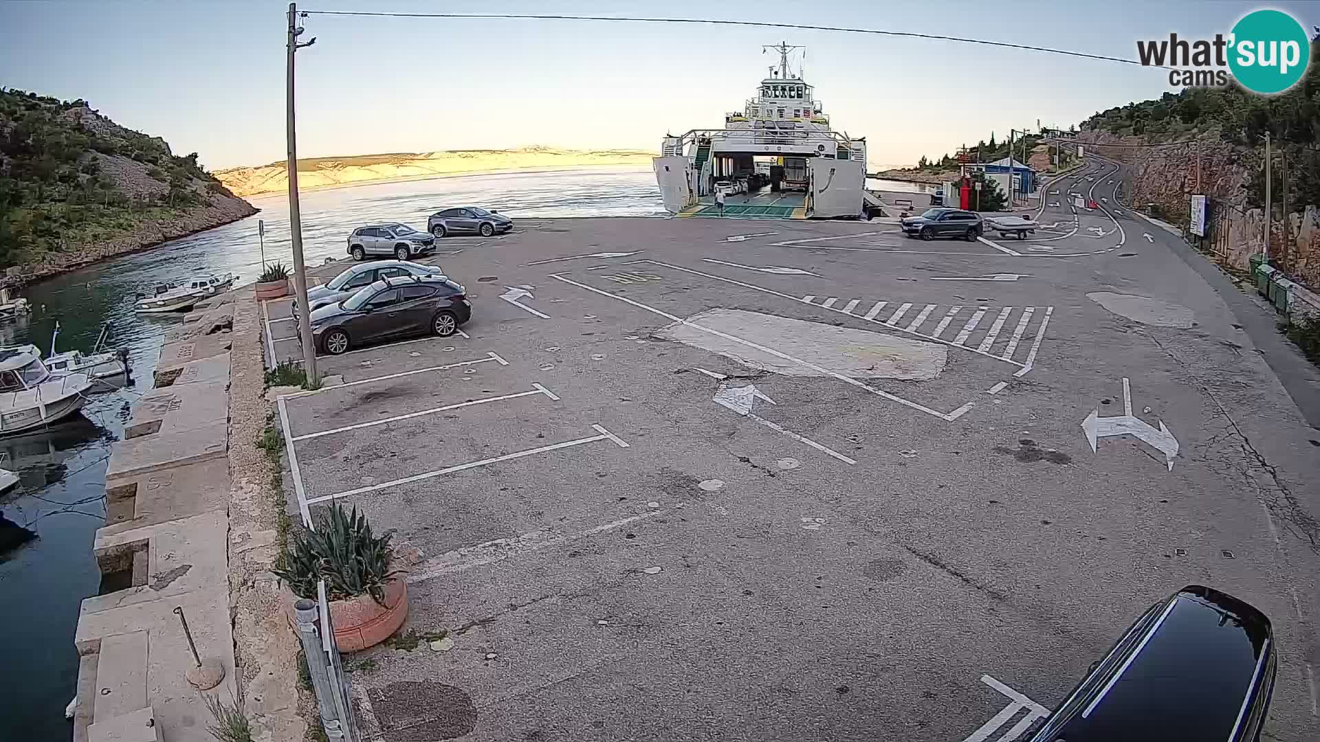 Webcam Prizna ferry port to Pag island