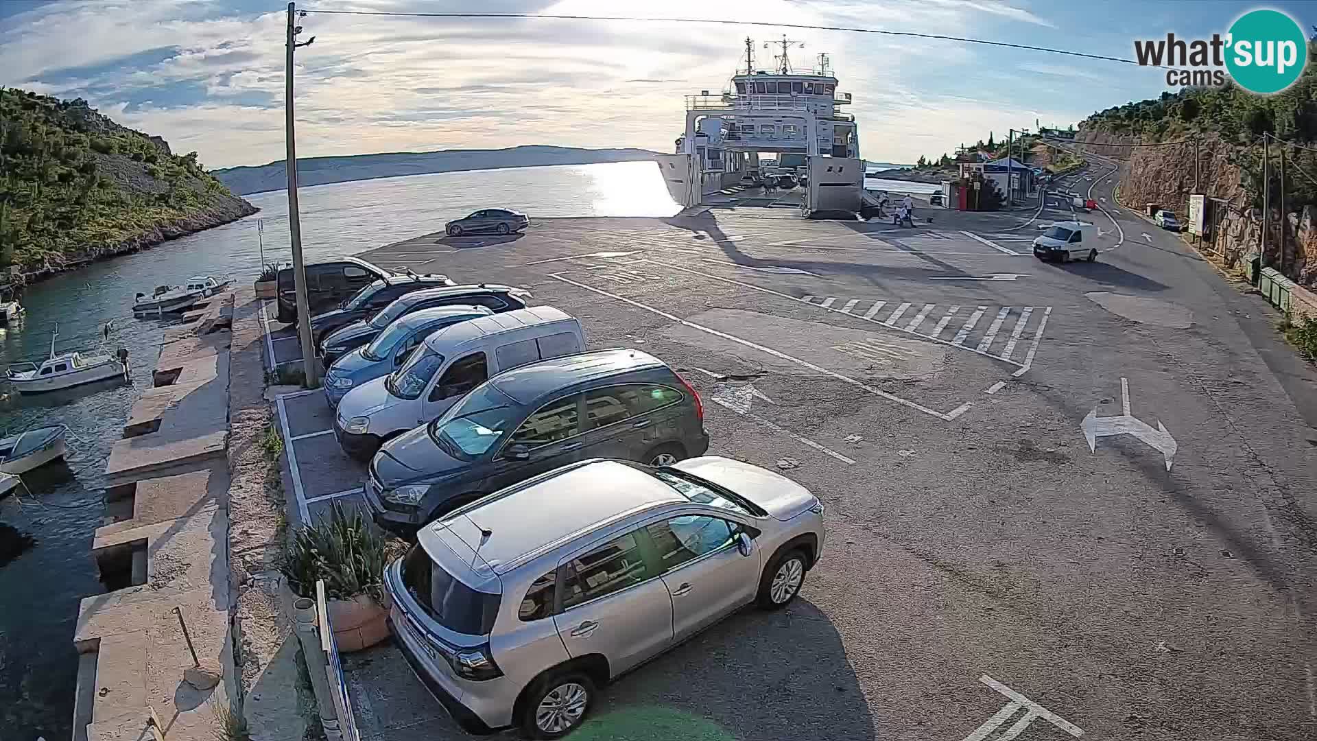 Webcam port de ferry de Prizna – vers l’île de Pag