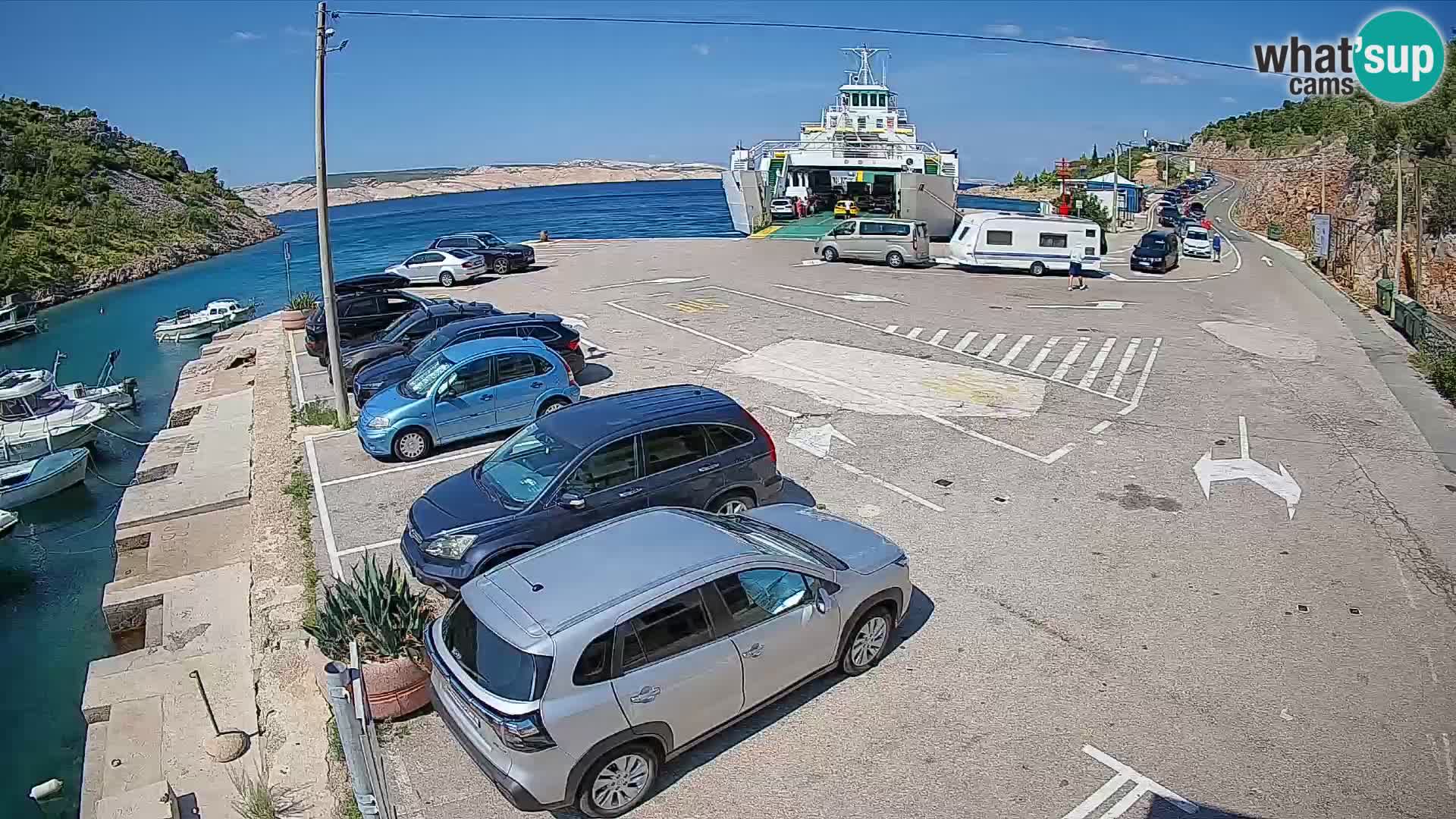 Webcam del puerto de ferris de Prizna – hacia la isla de Pag
