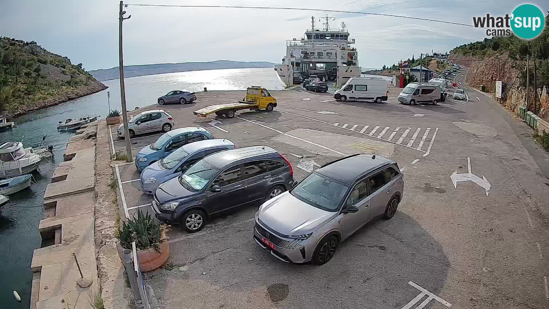 Webcam Prizna ferry port to Pag island