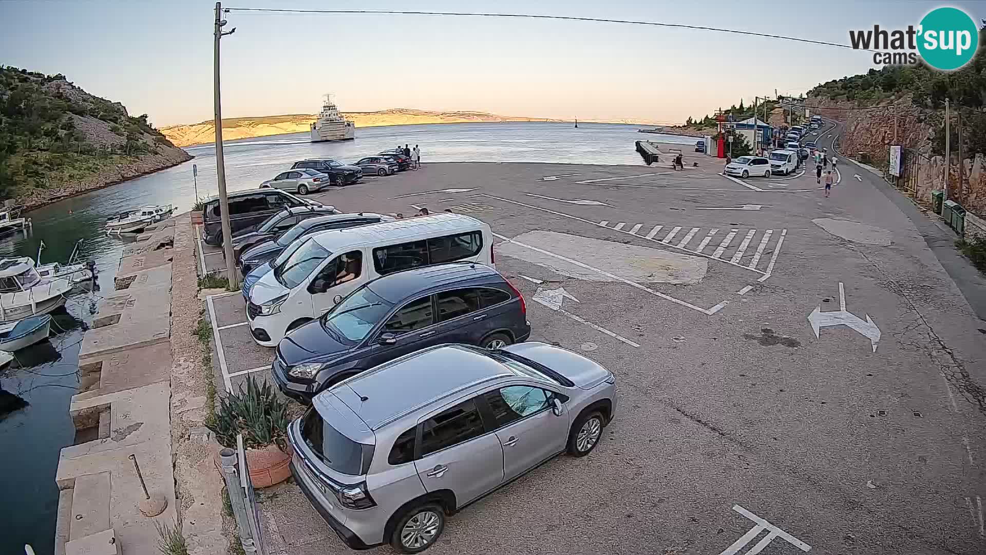 Webcam Prizna ferry port to Pag island