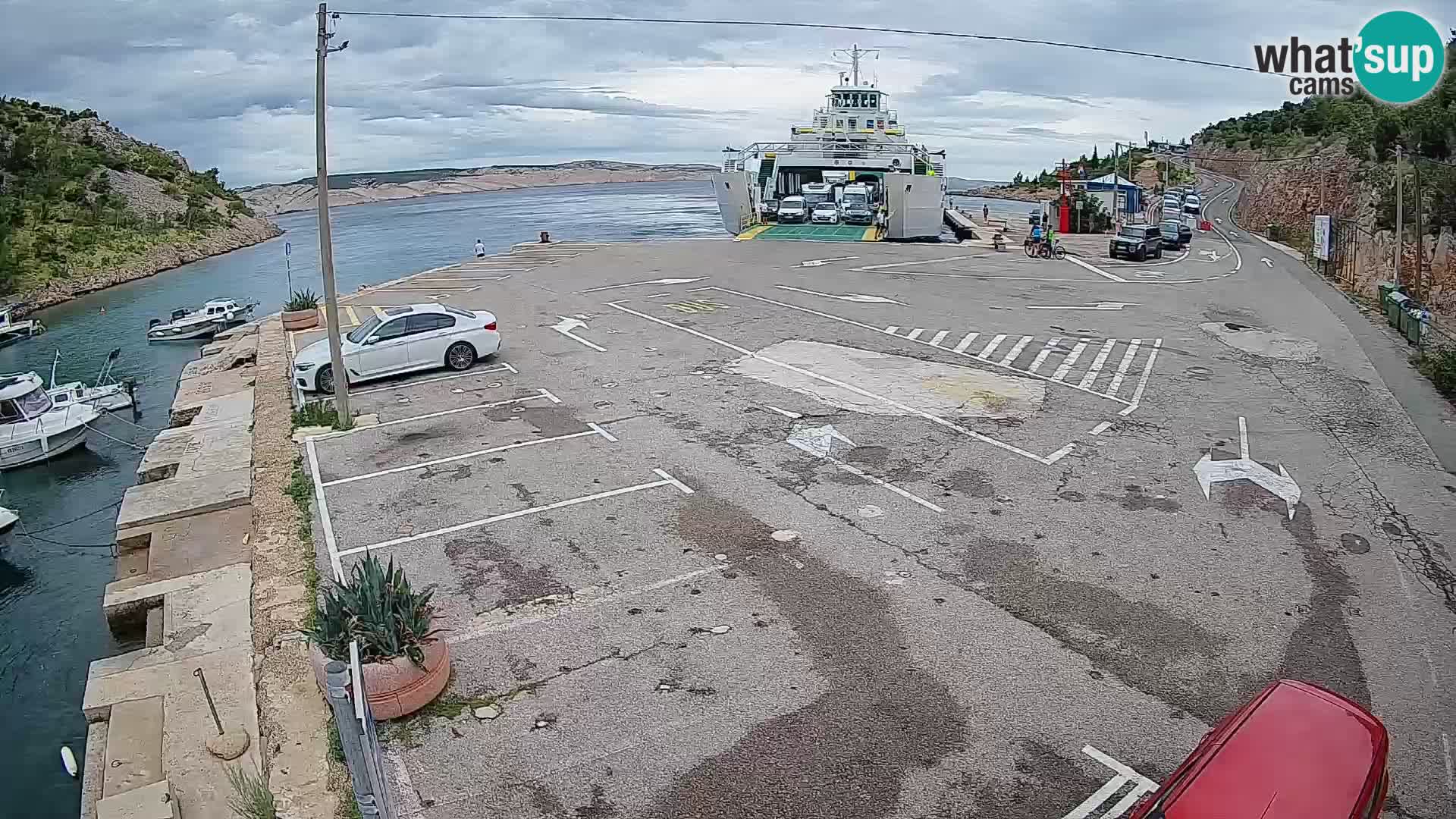 Webcam port de ferry de Prizna – vers l’île de Pag