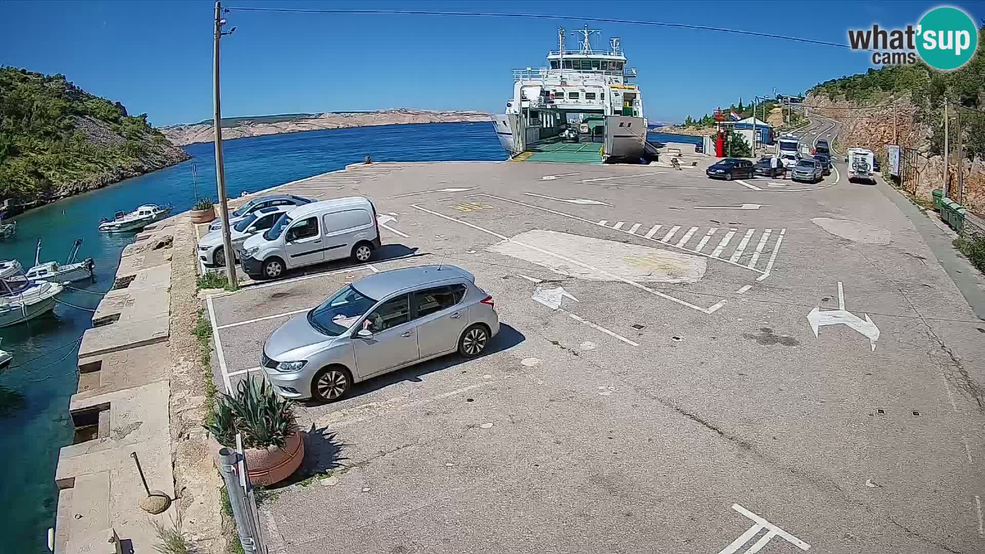 Webcam del puerto de ferris de Prizna – hacia la isla de Pag