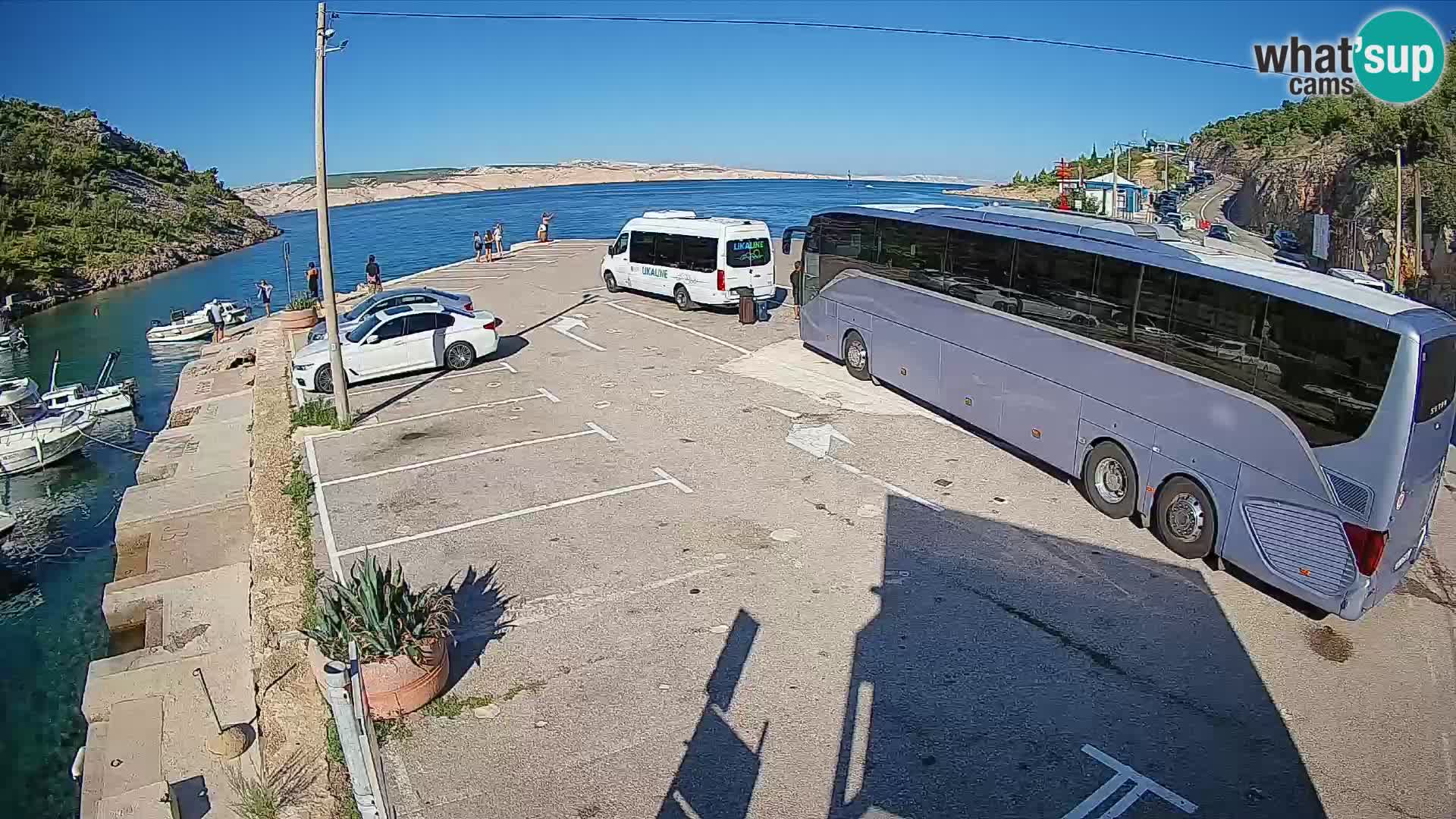 Webcam del puerto de ferris de Prizna – hacia la isla de Pag