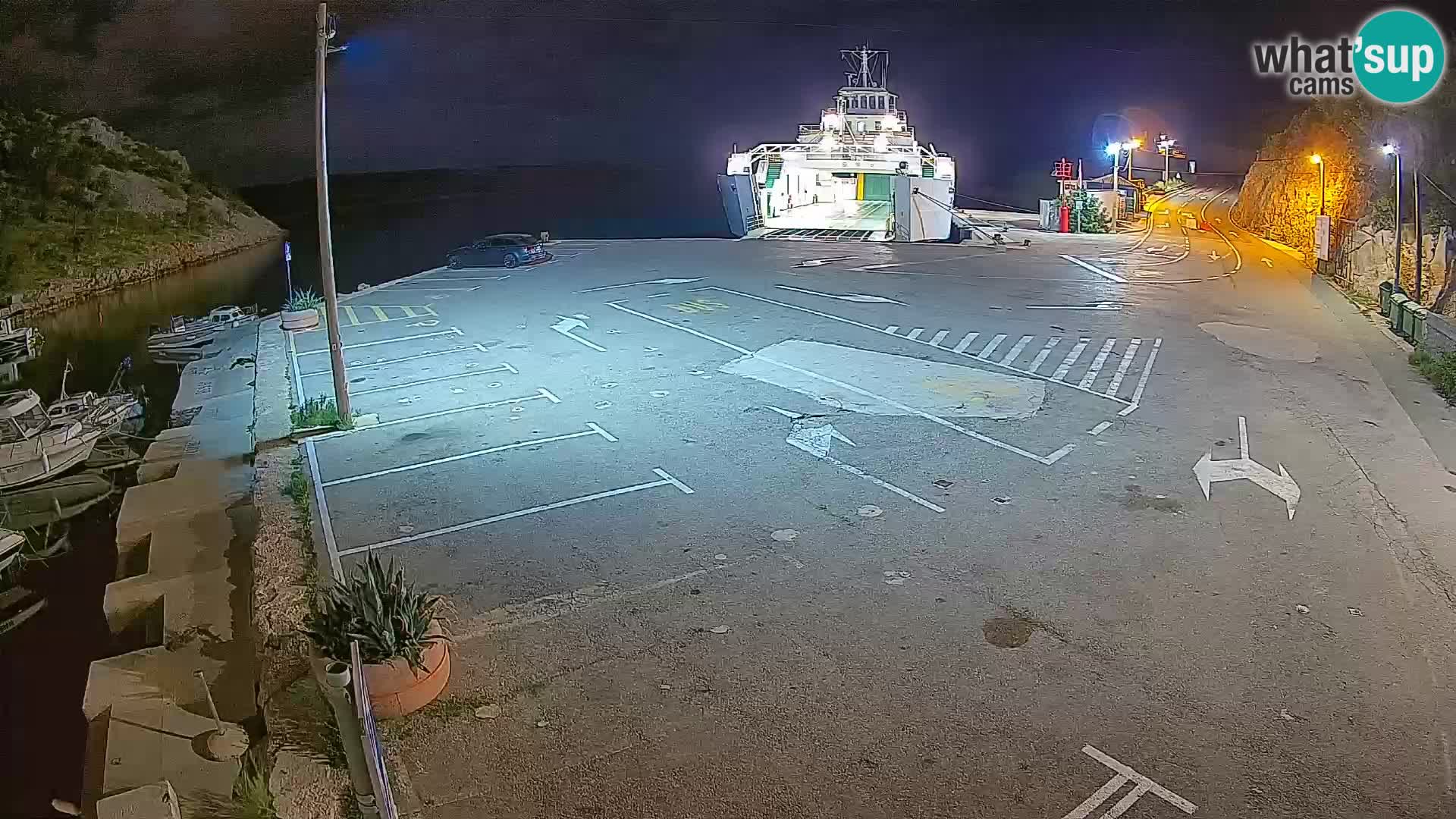Webcam del puerto de ferris de Prizna – hacia la isla de Pag