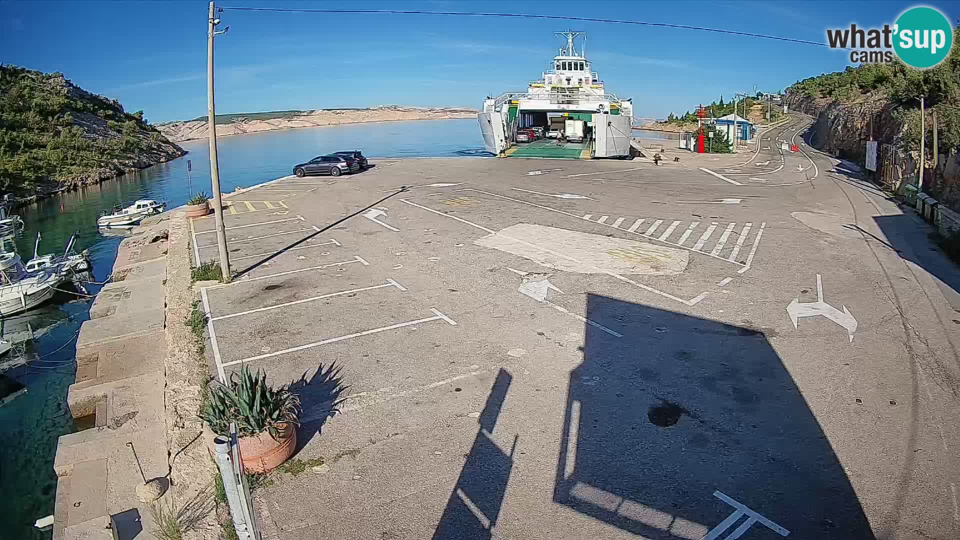 Webcam Prizna ferry port to Pag island