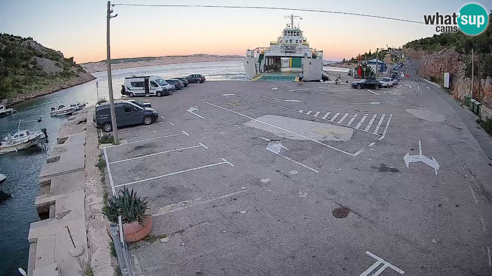 Webcam Prizna ferry port to Pag island