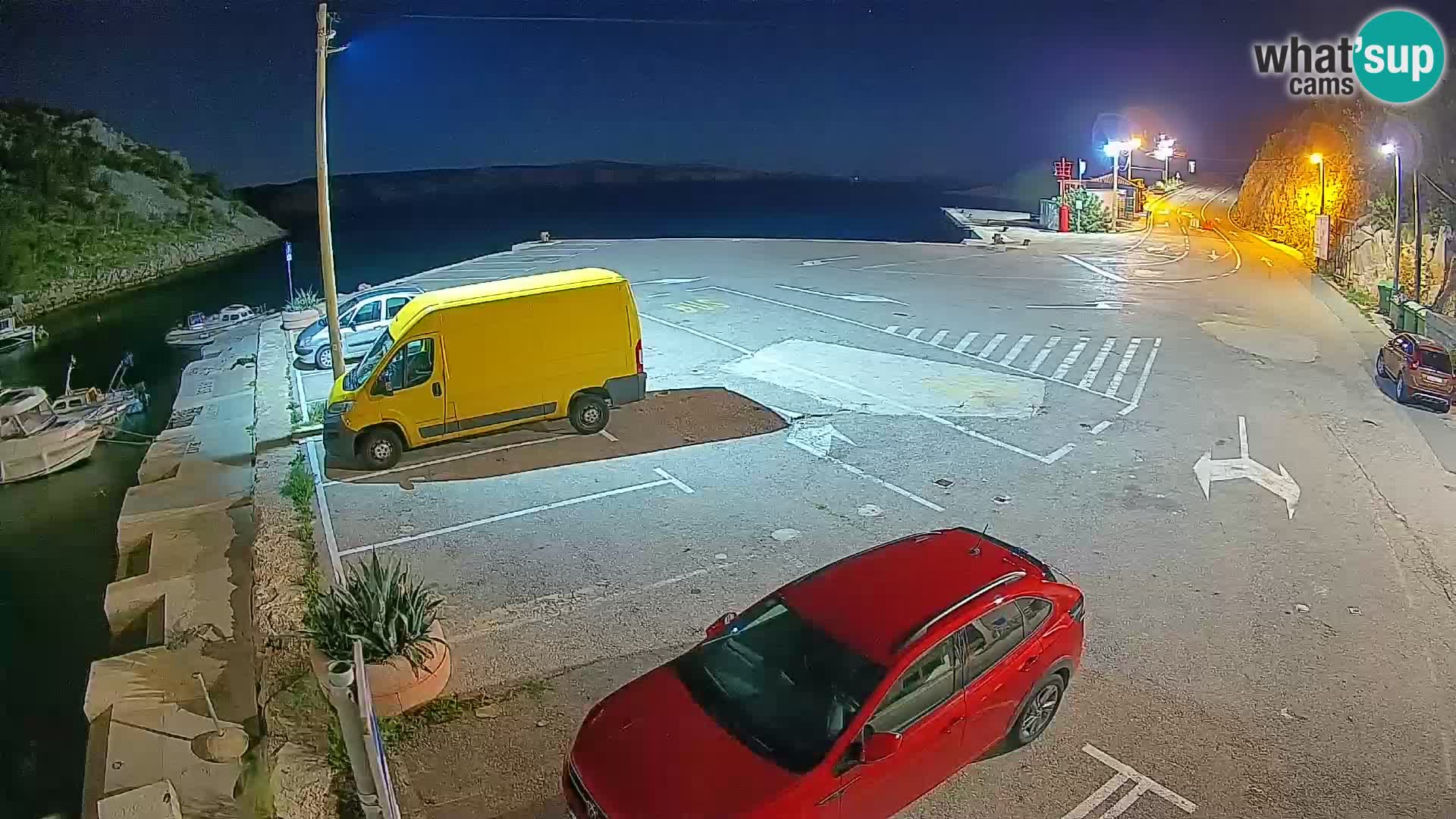 Webcam del puerto de ferris de Prizna – hacia la isla de Pag
