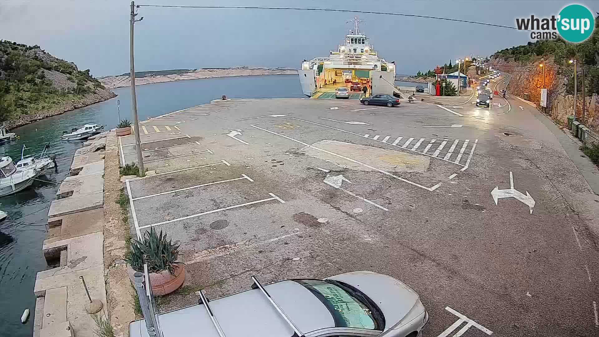 Webcam Prizna ferry port to Pag island