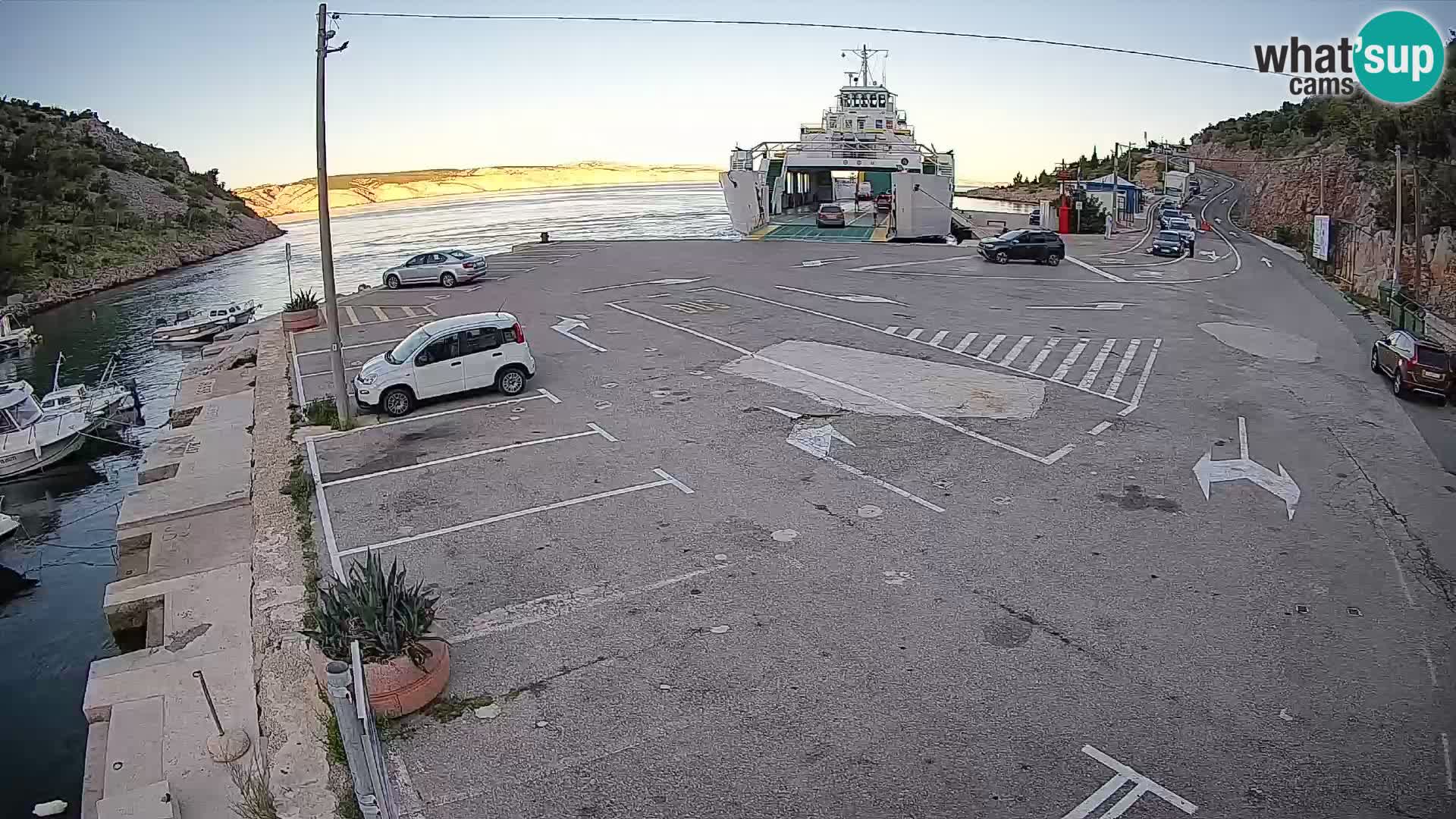 Webcam Fährhafen Prizna – zur Insel Pag