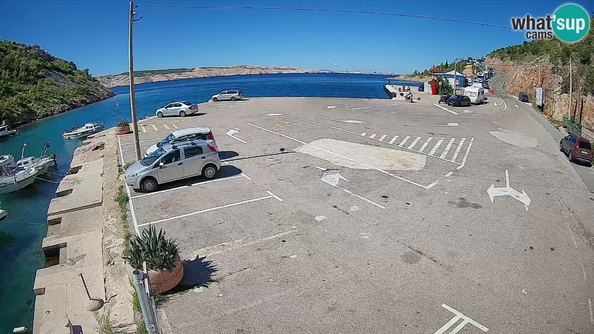 Webcam del puerto de ferris de Prizna – hacia la isla de Pag