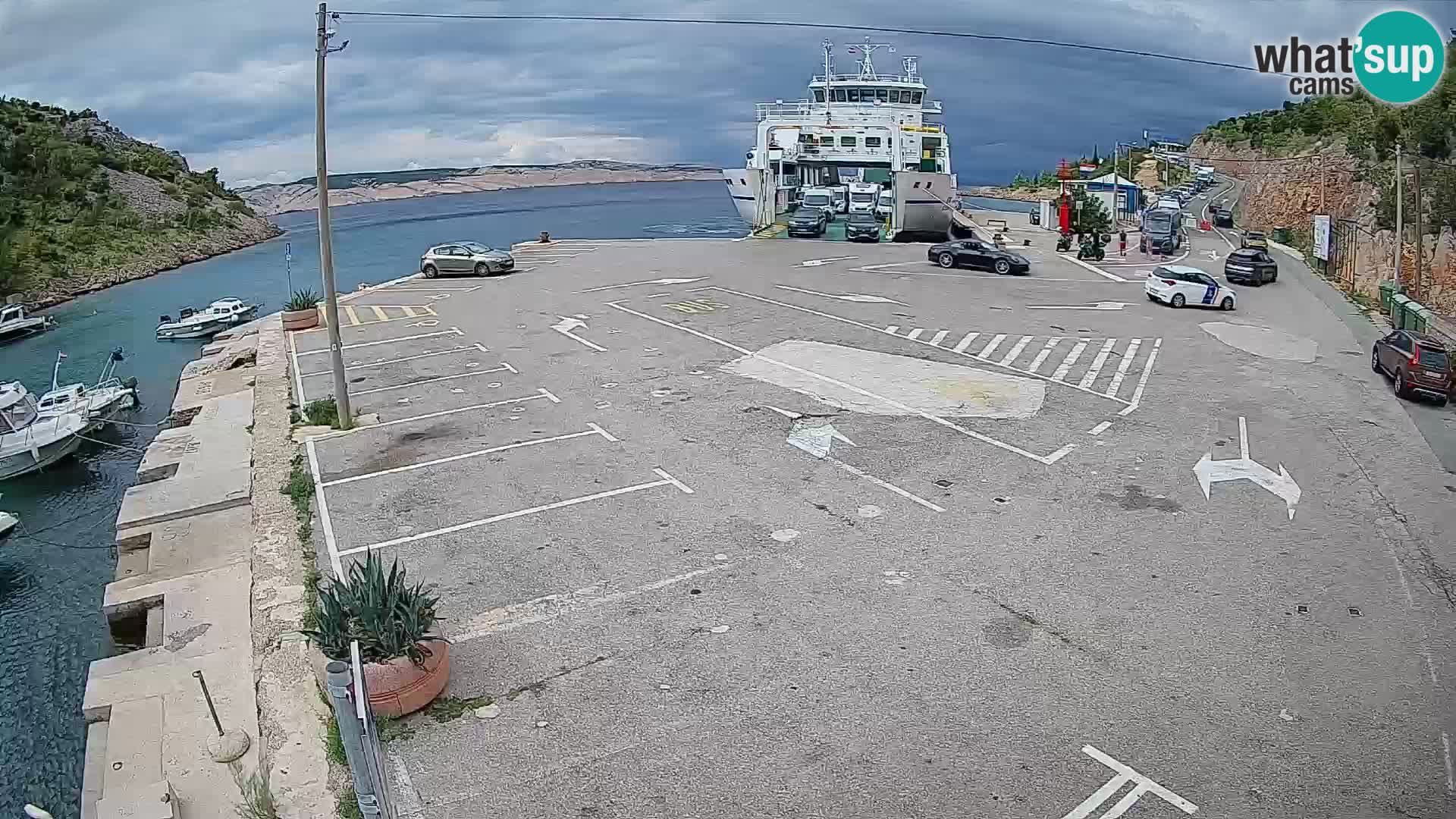 Webcam Prizna ferry port to Pag island