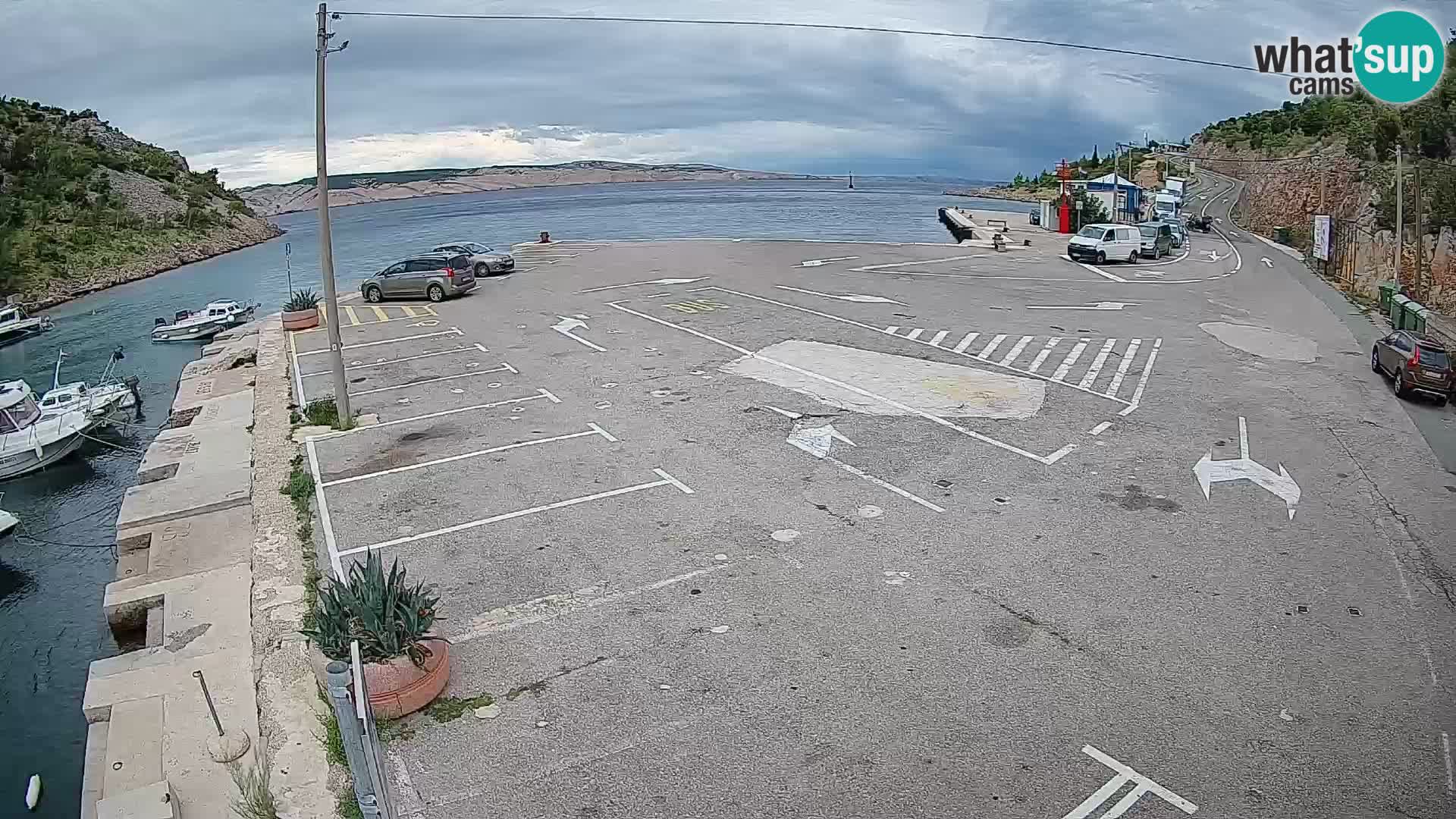 Webcam del puerto de ferris de Prizna – hacia la isla de Pag