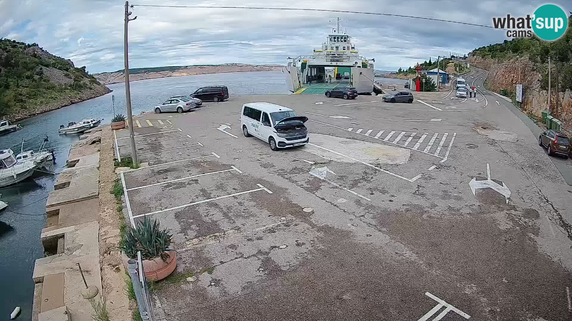 Webcam Prizna ferry port to Pag island