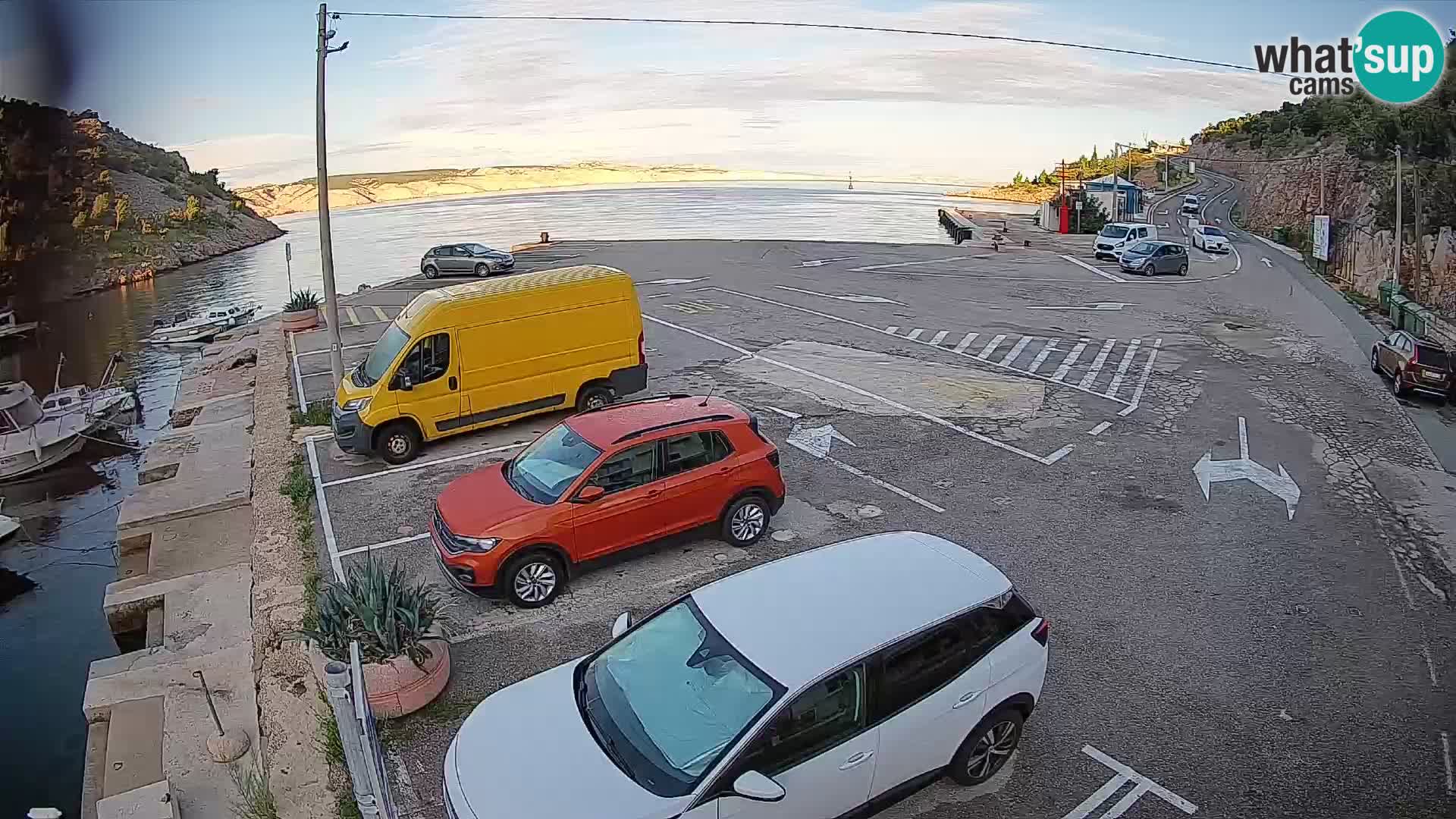 Webcam Prizna ferry port to Pag island