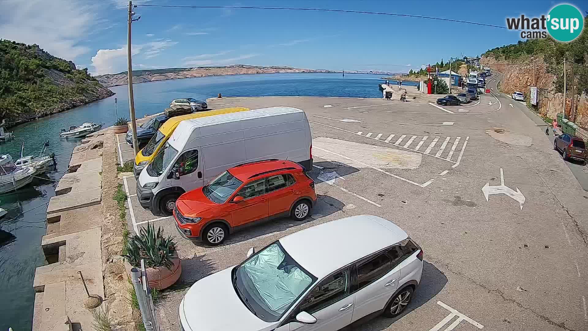 Webcam del puerto de ferris de Prizna – hacia la isla de Pag