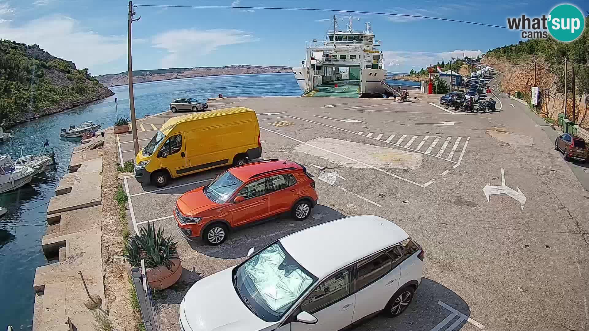 Webcam Prizna ferry port to Pag island