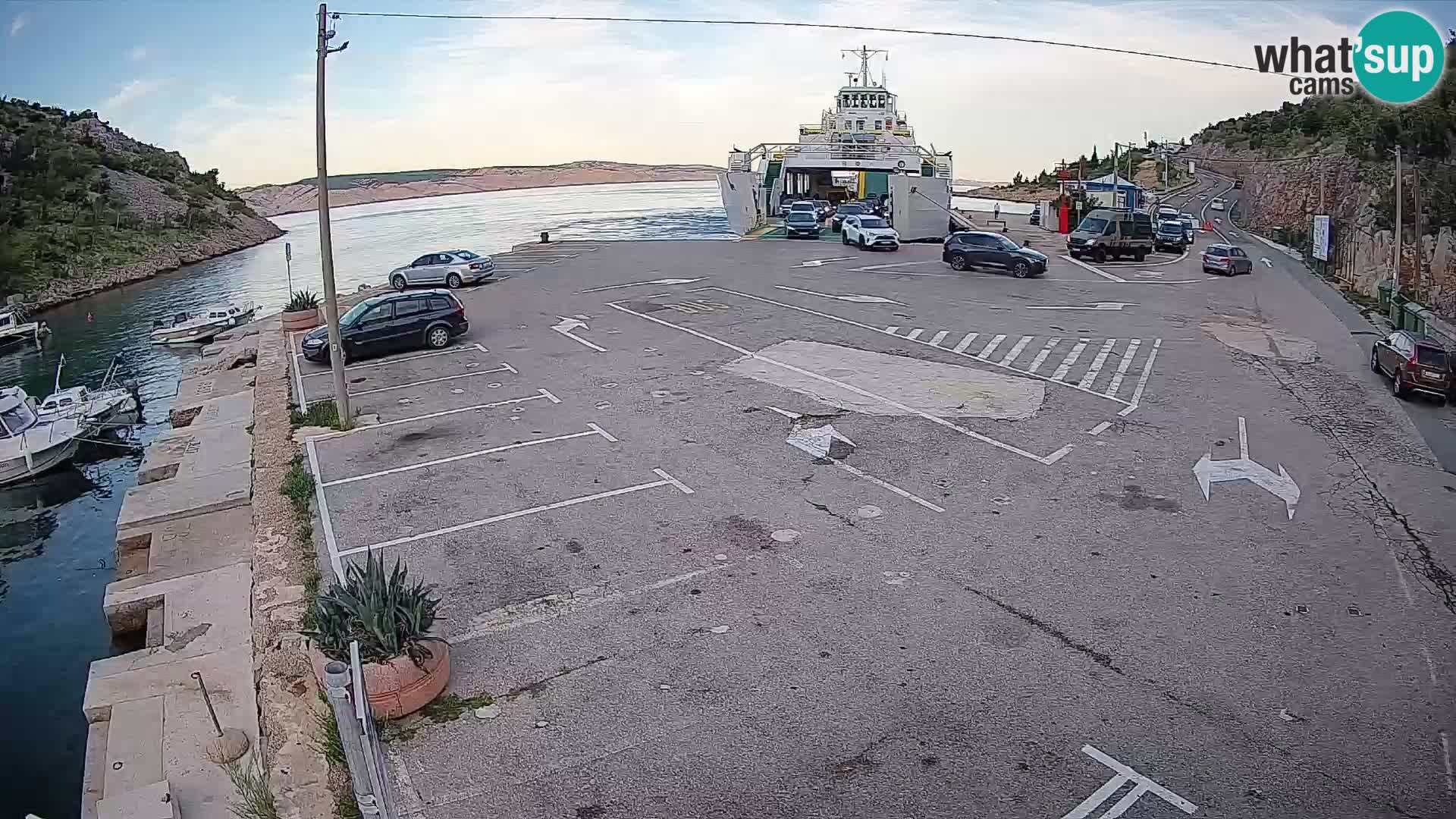 Webcam port de ferry de Prizna – vers l’île de Pag