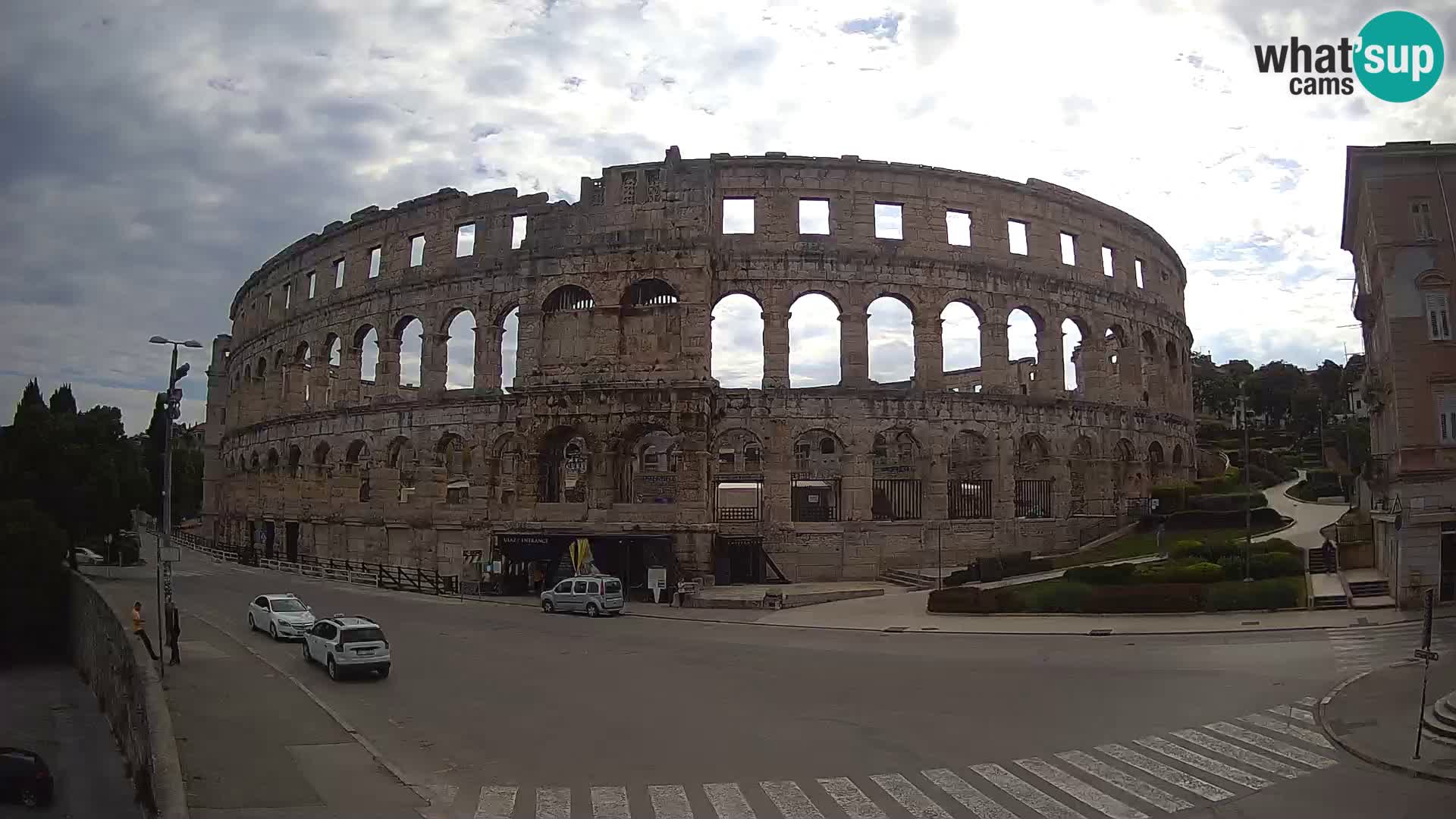 Pola