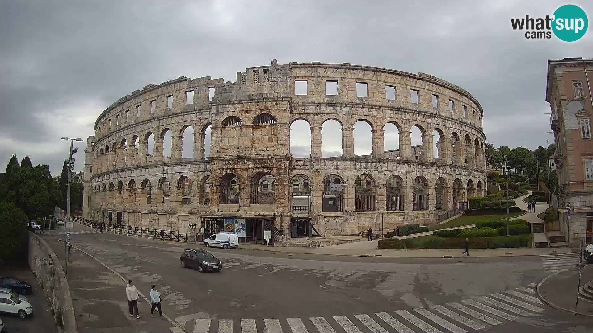 Pola