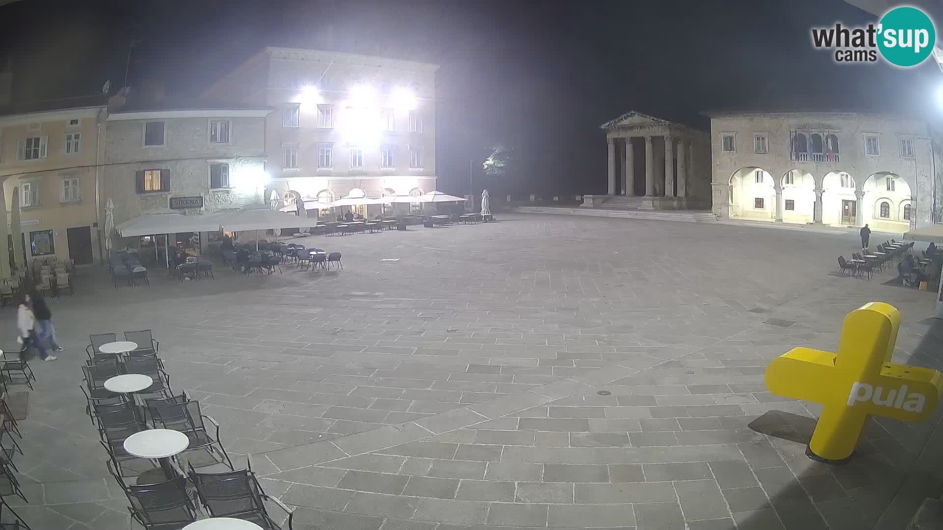 Pula – Live view of the Forum and the Tample of Augustus