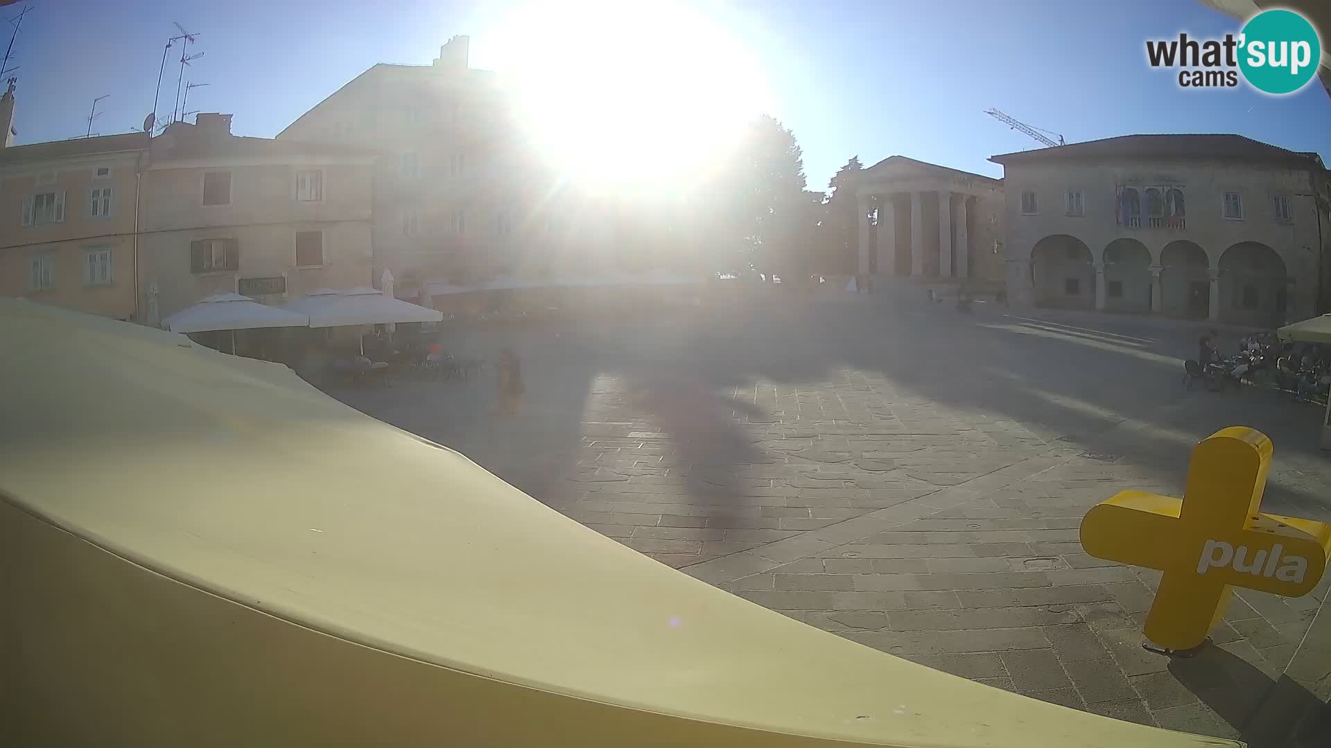 Pula webcam – Forum-Platz und Augustus-Tempel