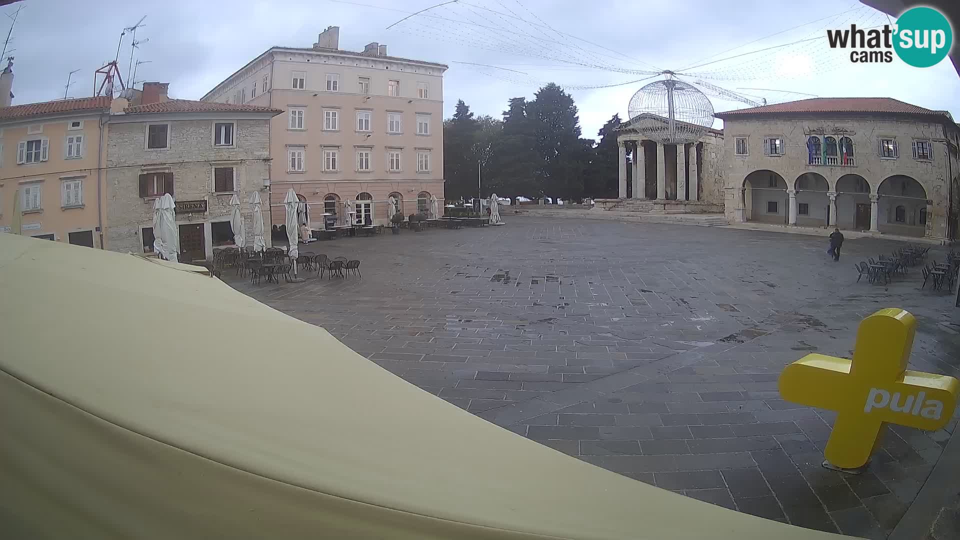 Pula webcam – Forum-Platz und Augustus-Tempel