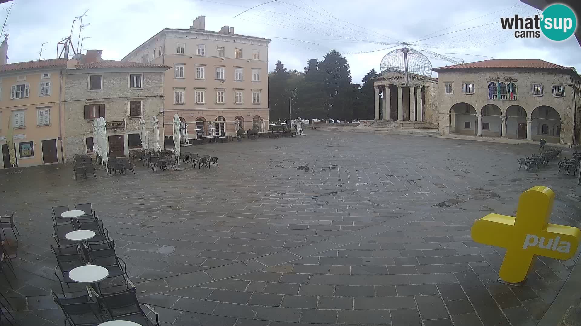 Pula webcam – Forum-Platz und Augustus-Tempel