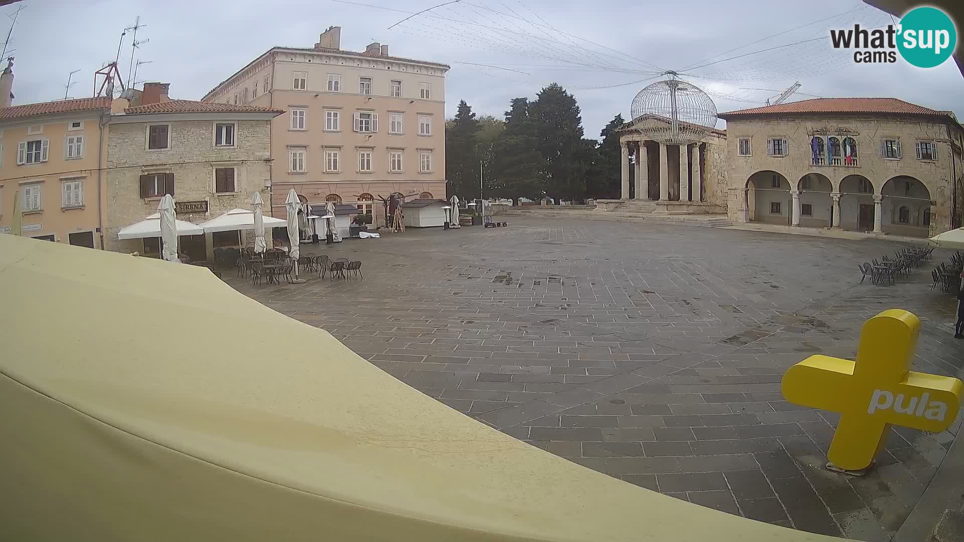 Pula webcam – Forum-Platz und Augustus-Tempel