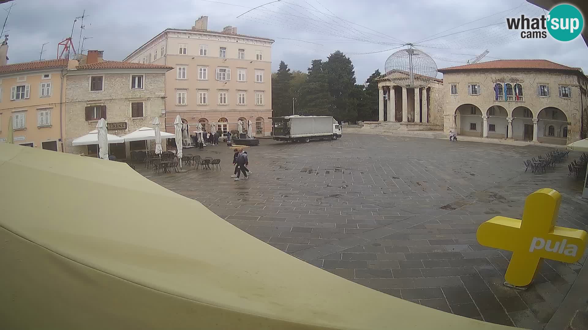 Pula webcam – Forum-Platz und Augustus-Tempel