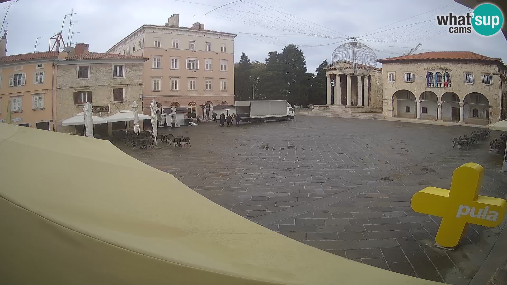 Pula webcam – Forum-Platz und Augustus-Tempel