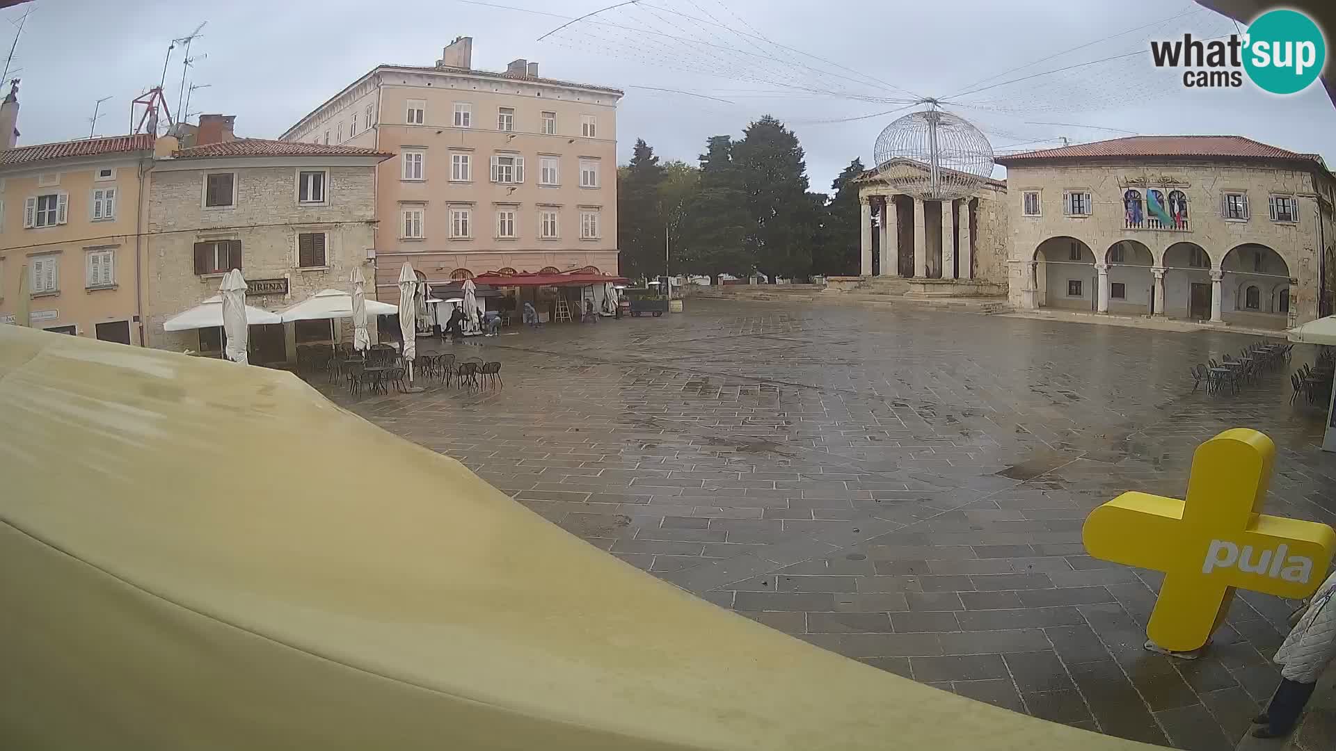 Pula webcam – Forum-Platz und Augustus-Tempel