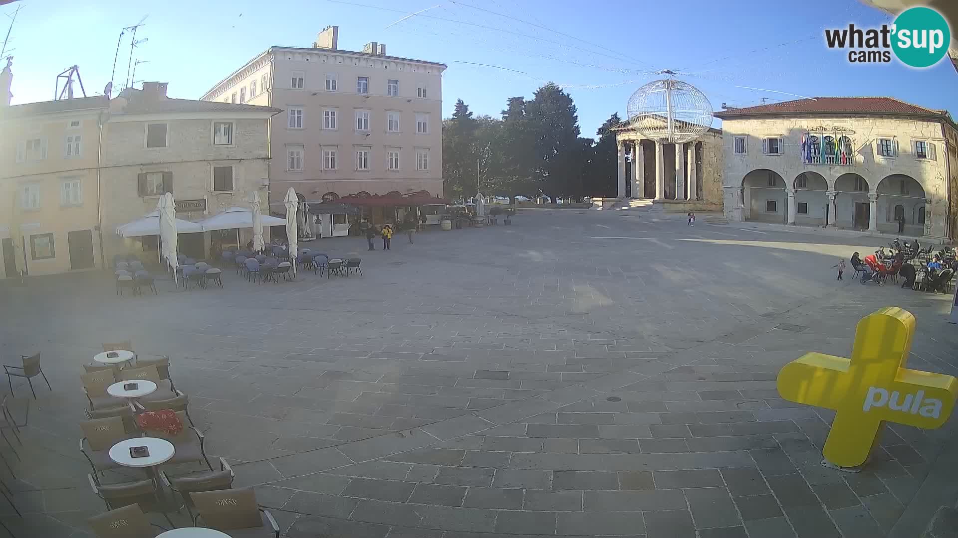 Pula webcam – Forum-Platz und Augustus-Tempel