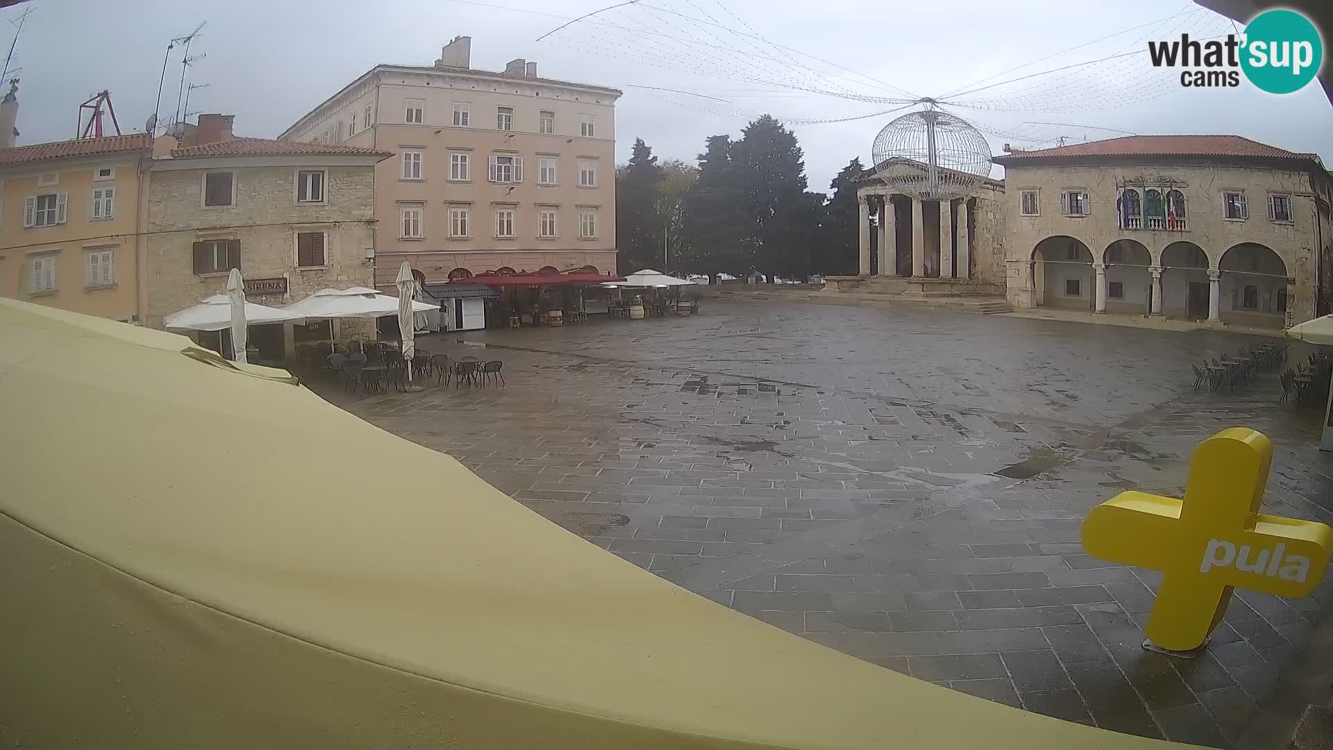 Pula webcam – Forum-Platz und Augustus-Tempel