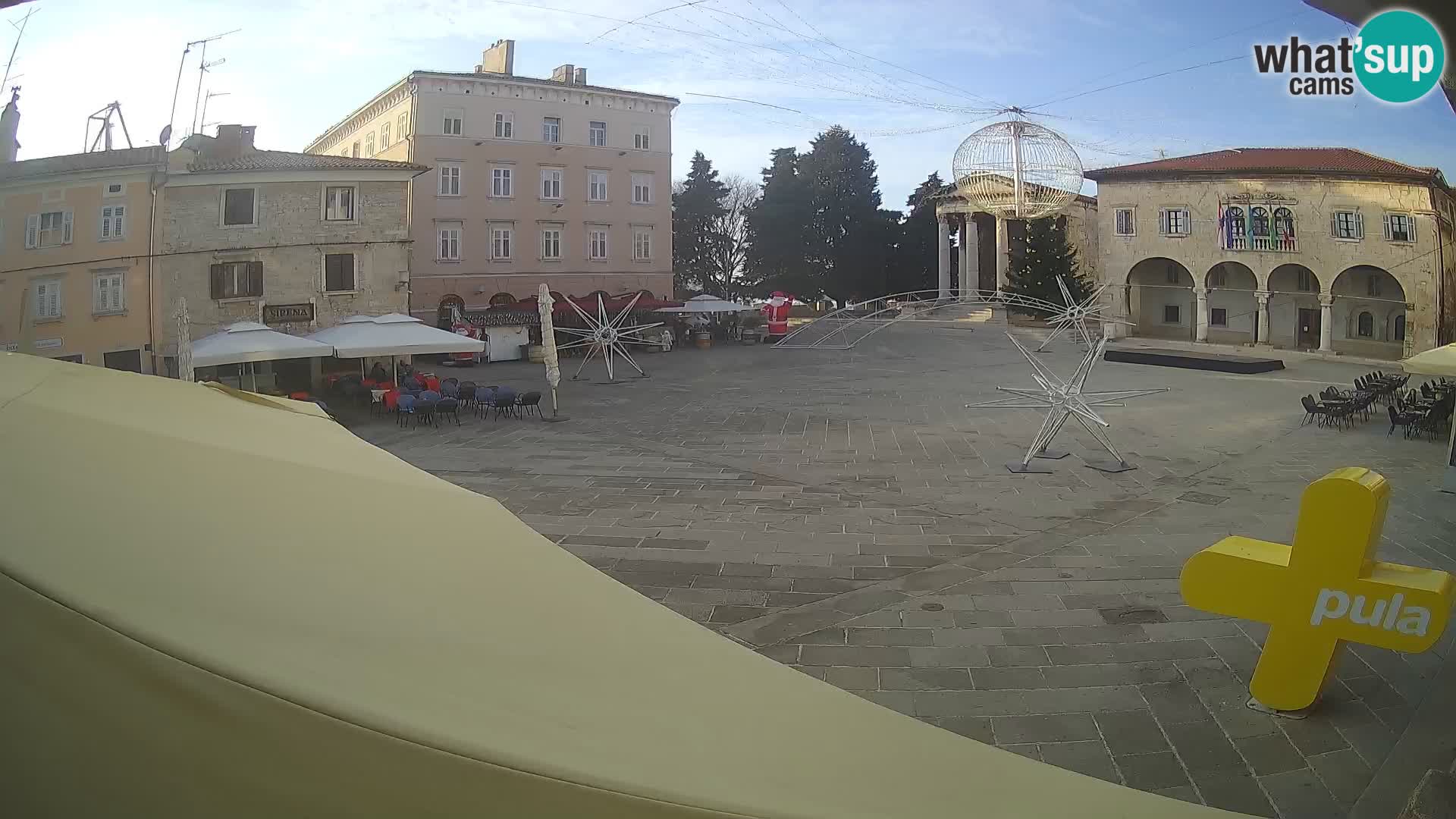 Pula webcam – Forum-Platz und Augustus-Tempel