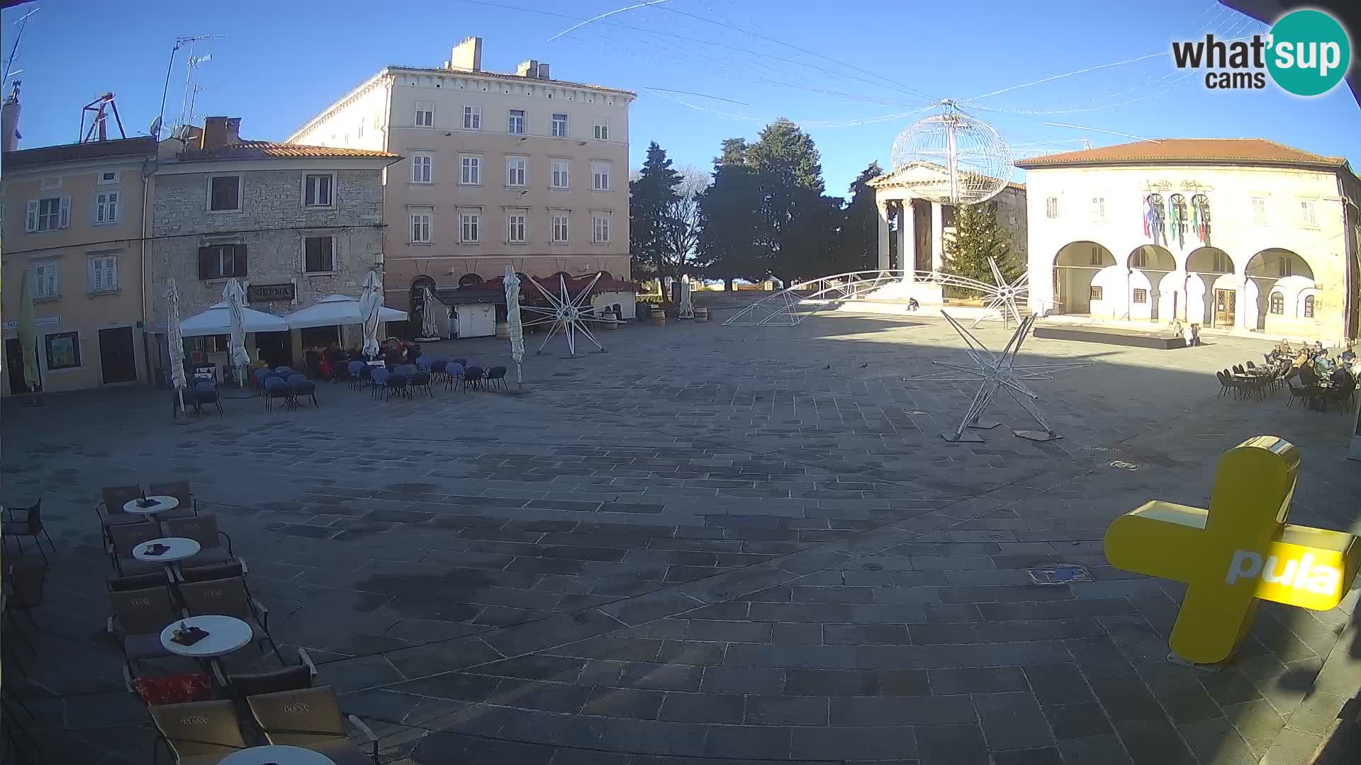 Pula webcam – Forum-Platz und Augustus-Tempel