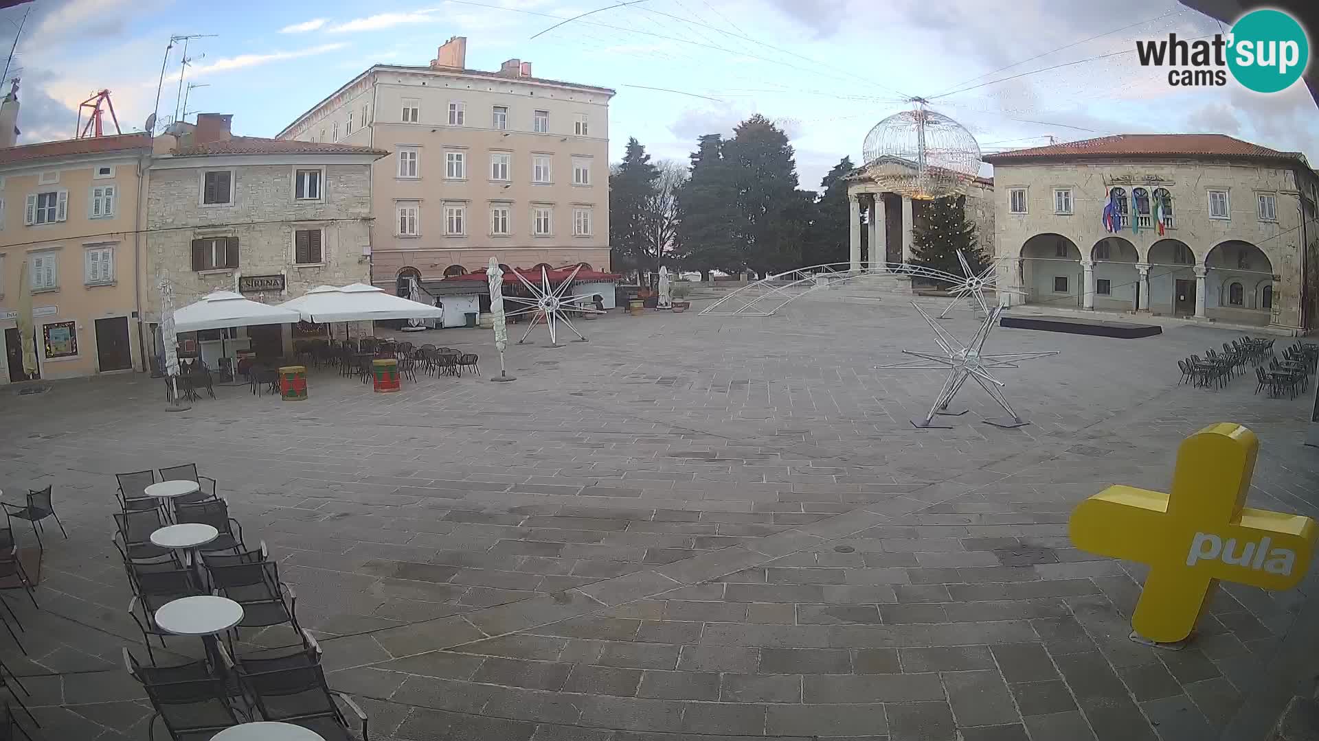 Pula webcam – Forum-Platz und Augustus-Tempel