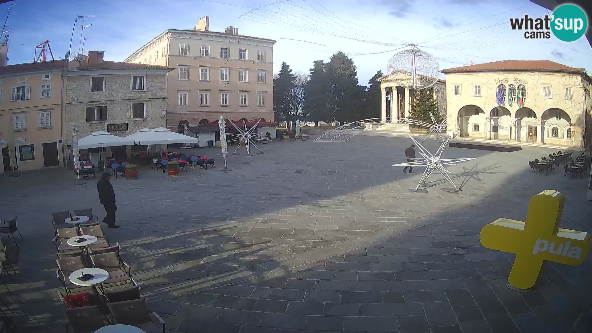 Pula webcam – Forum-Platz und Augustus-Tempel