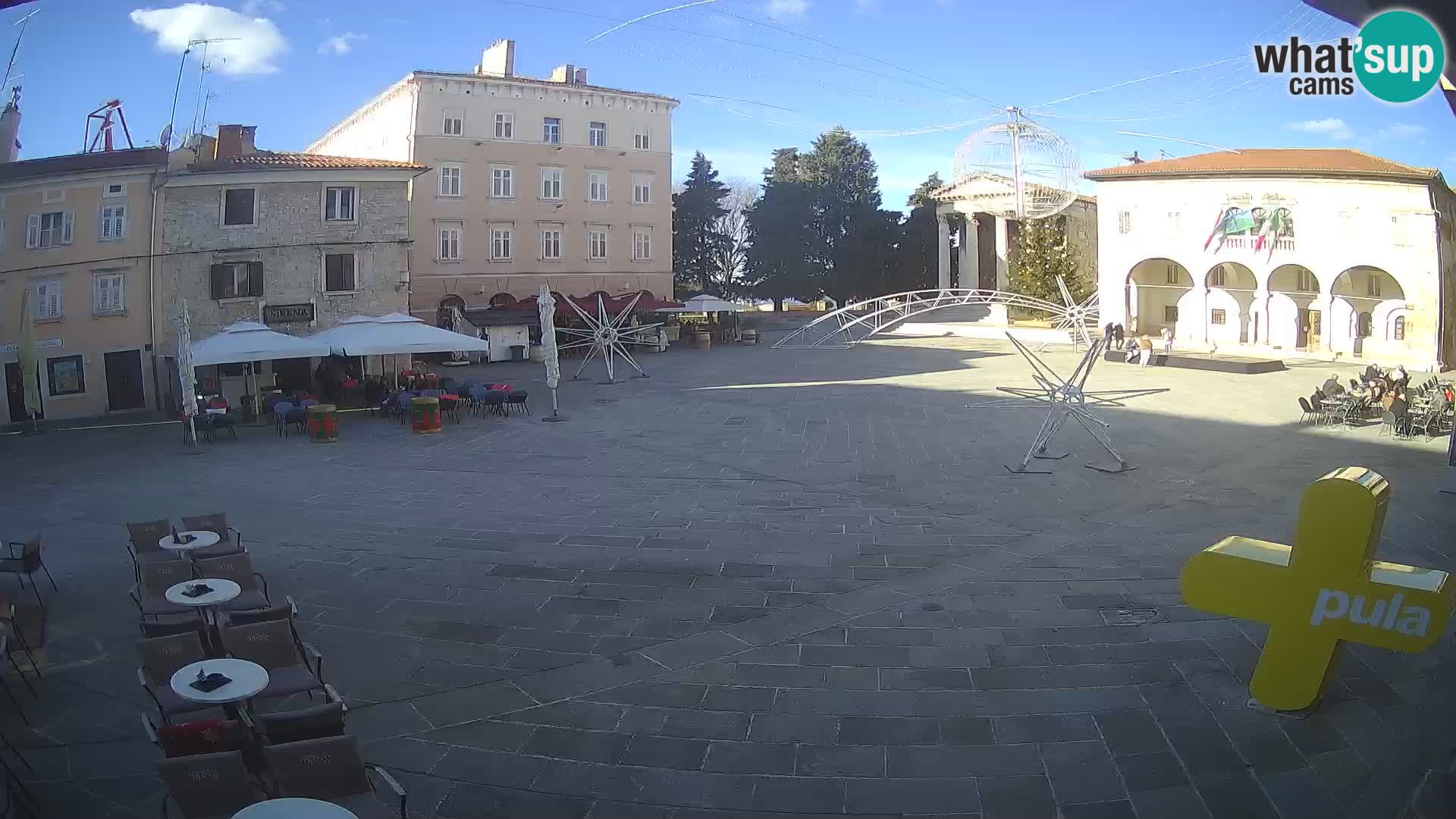 Pula webcam – Forum-Platz und Augustus-Tempel