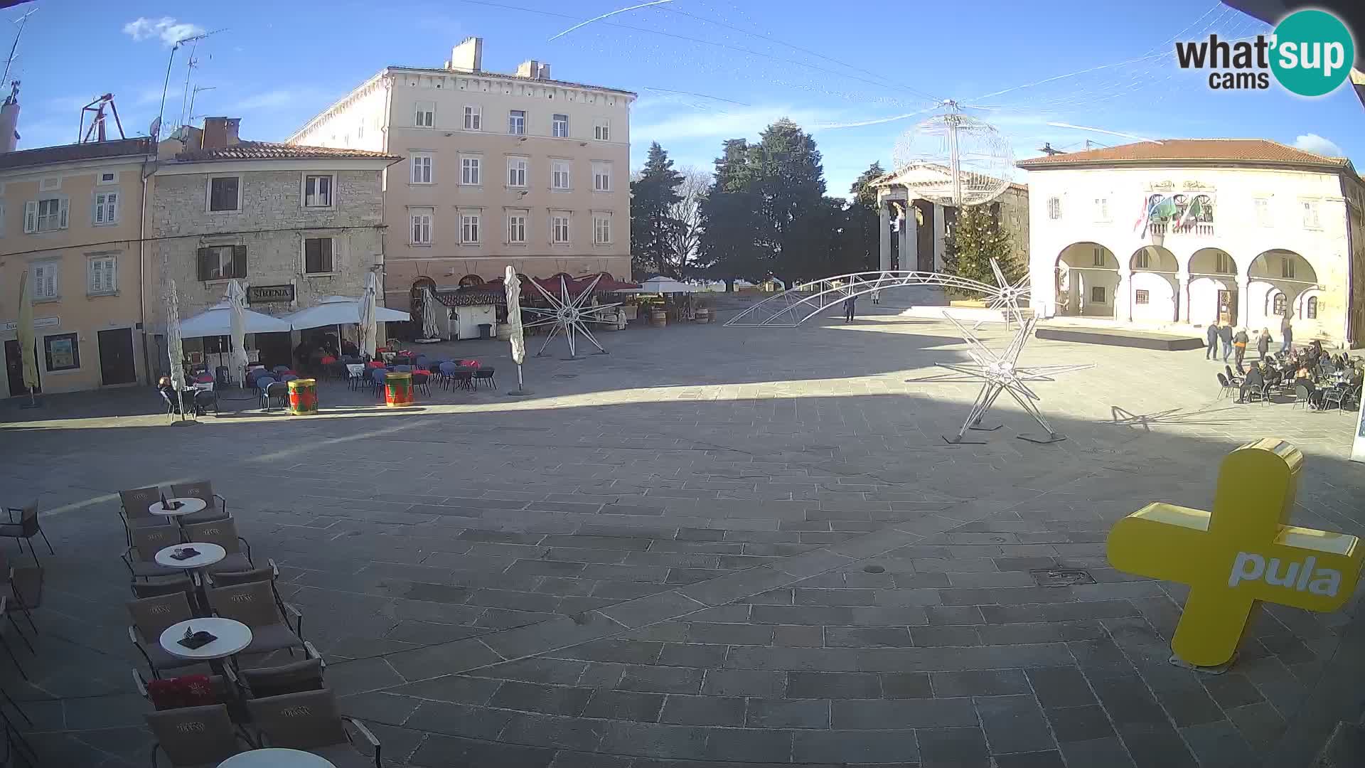 Pula webcam – Forum-Platz und Augustus-Tempel