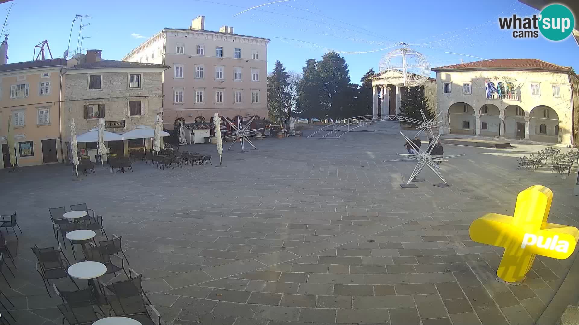 Pula webcam – Forum-Platz und Augustus-Tempel