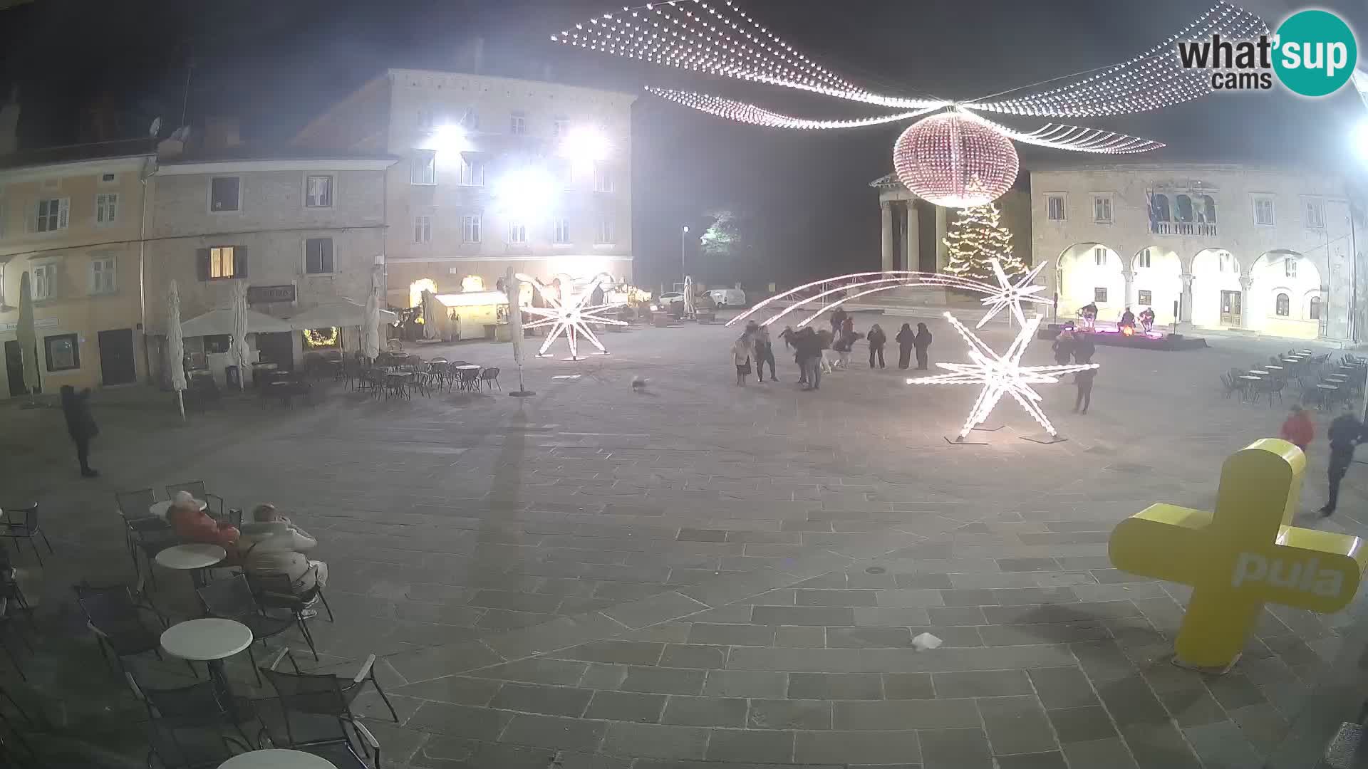 Pula webcam – Forum-Platz und Augustus-Tempel