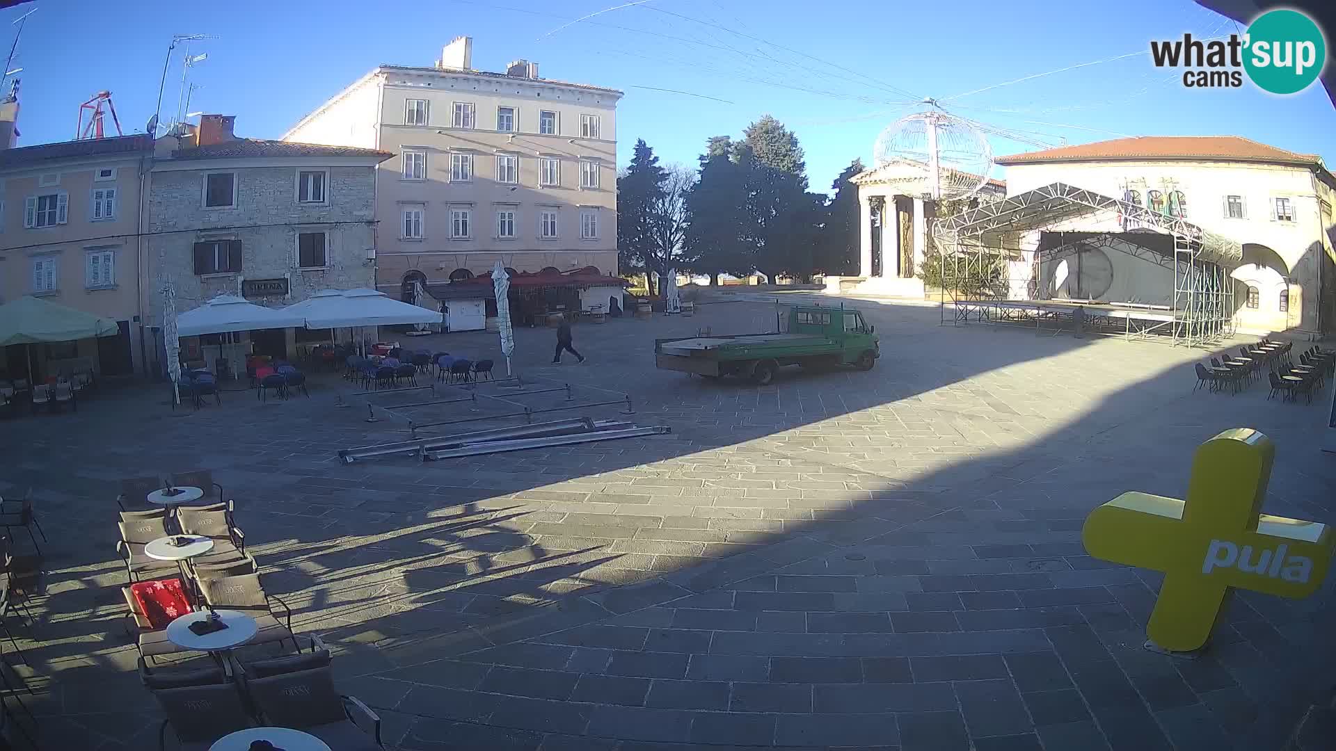 Pula webcam – Forum-Platz und Augustus-Tempel