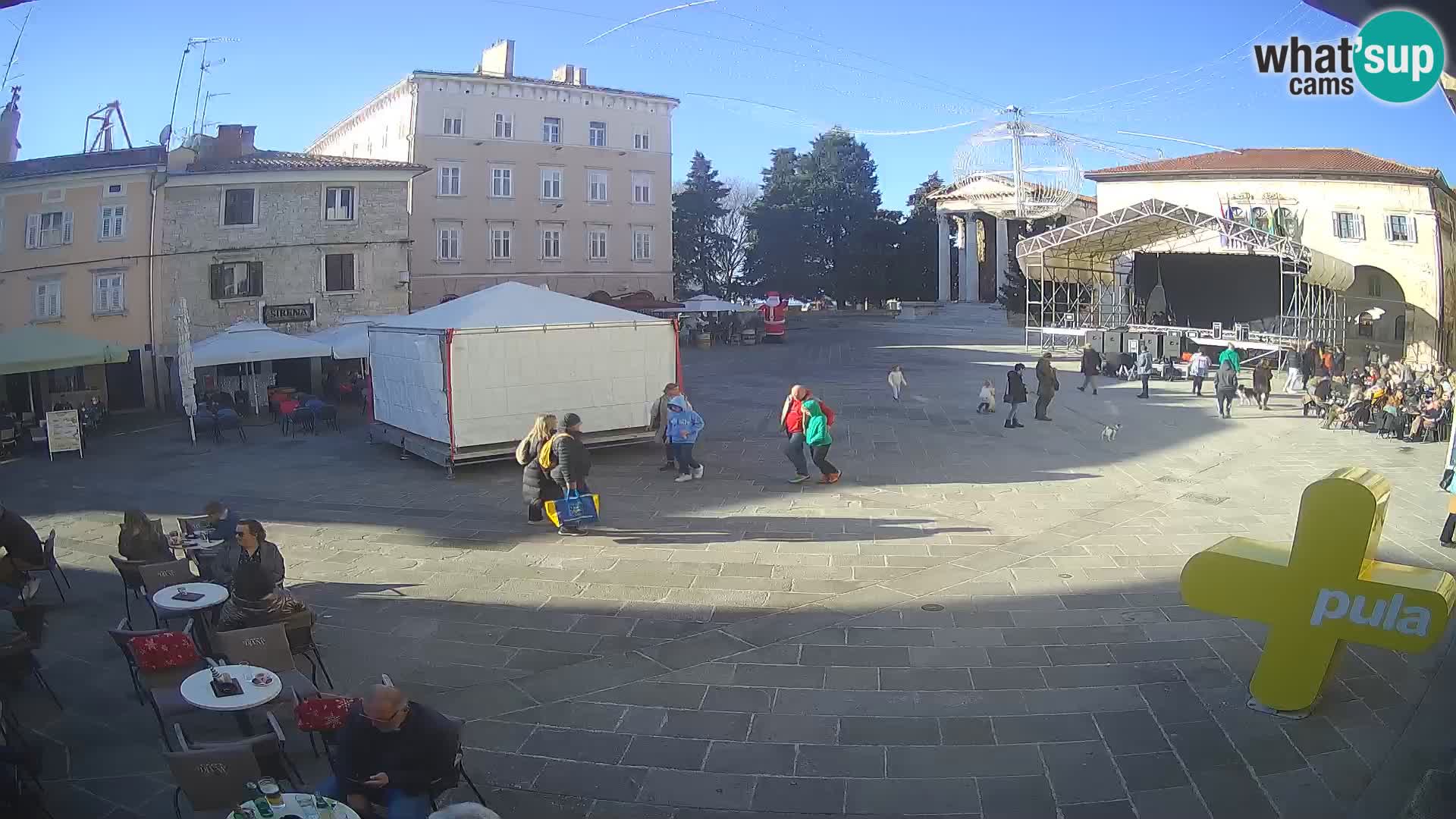 Pula webcam – Forum-Platz und Augustus-Tempel