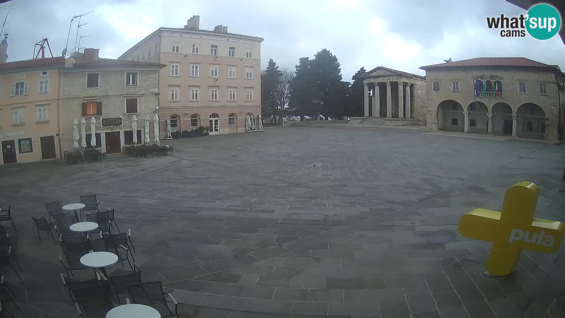 Pula webcam – Forum-Platz und Augustus-Tempel