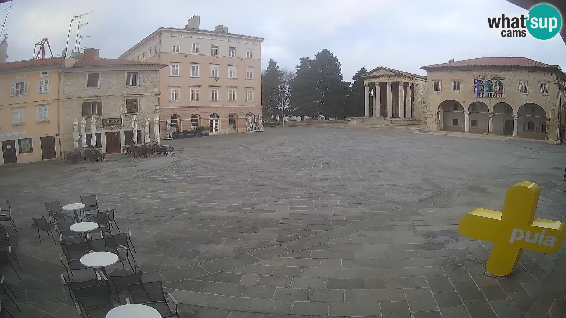 Pula webcam – Forum-Platz und Augustus-Tempel