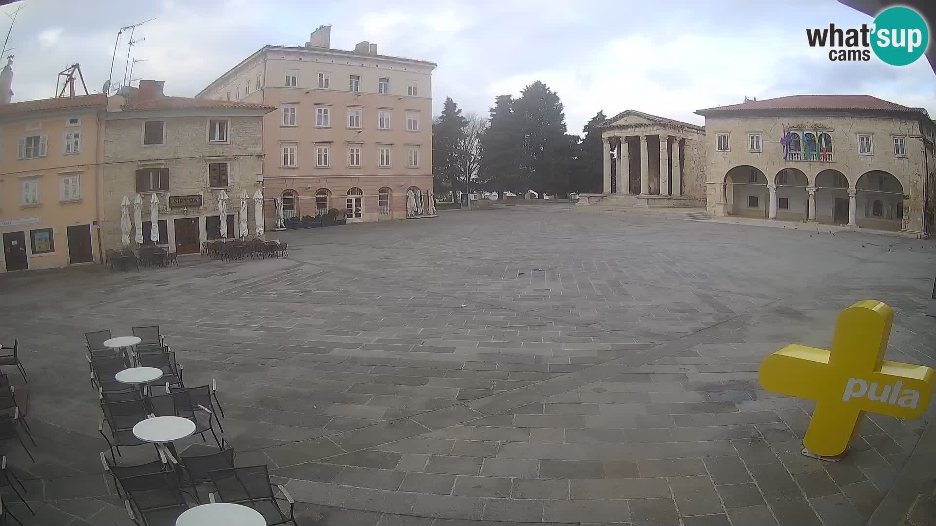 Pula webcam – Forum-Platz und Augustus-Tempel