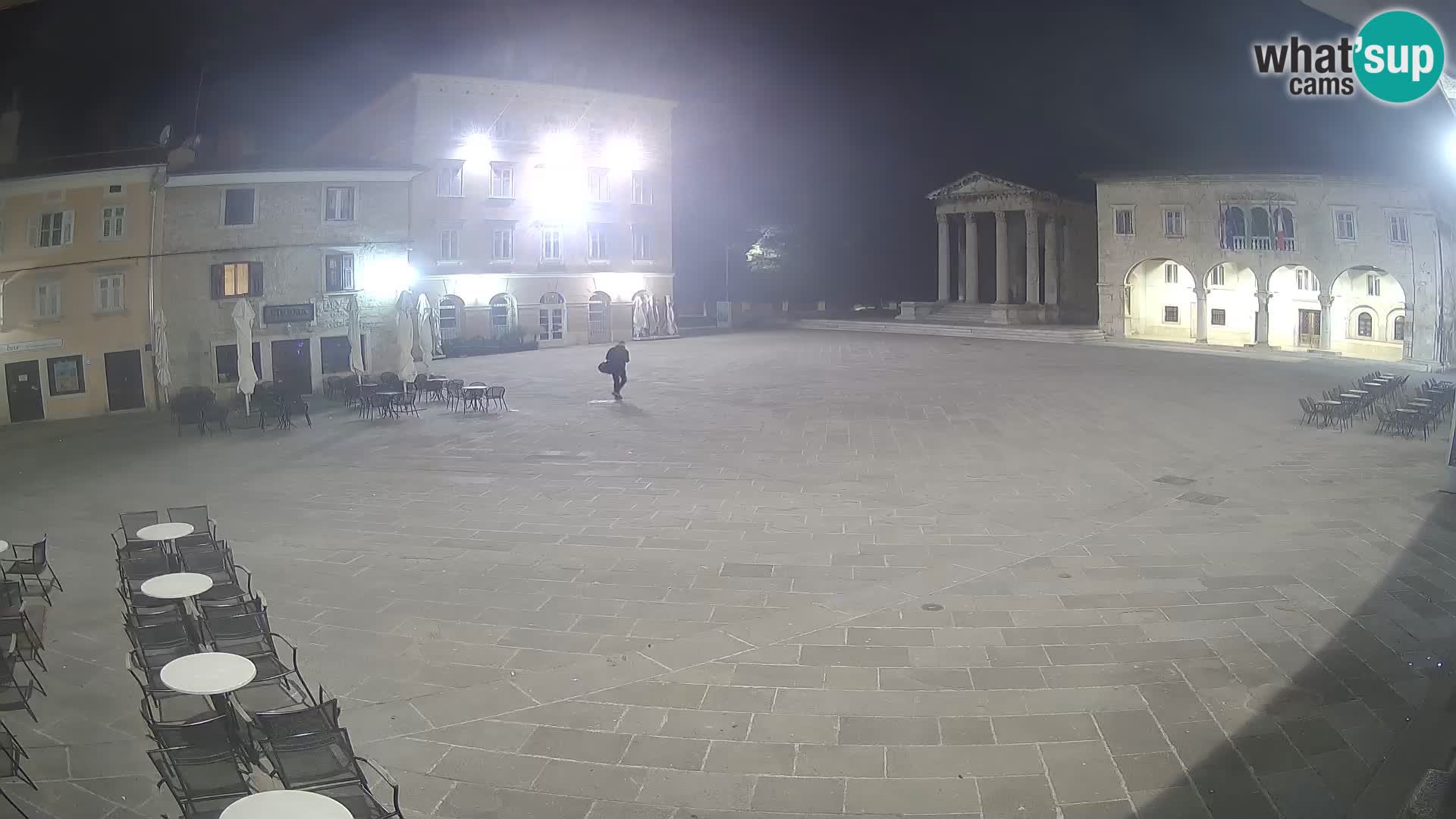 Pula – Live view of the Forum and the Tample of Augustus