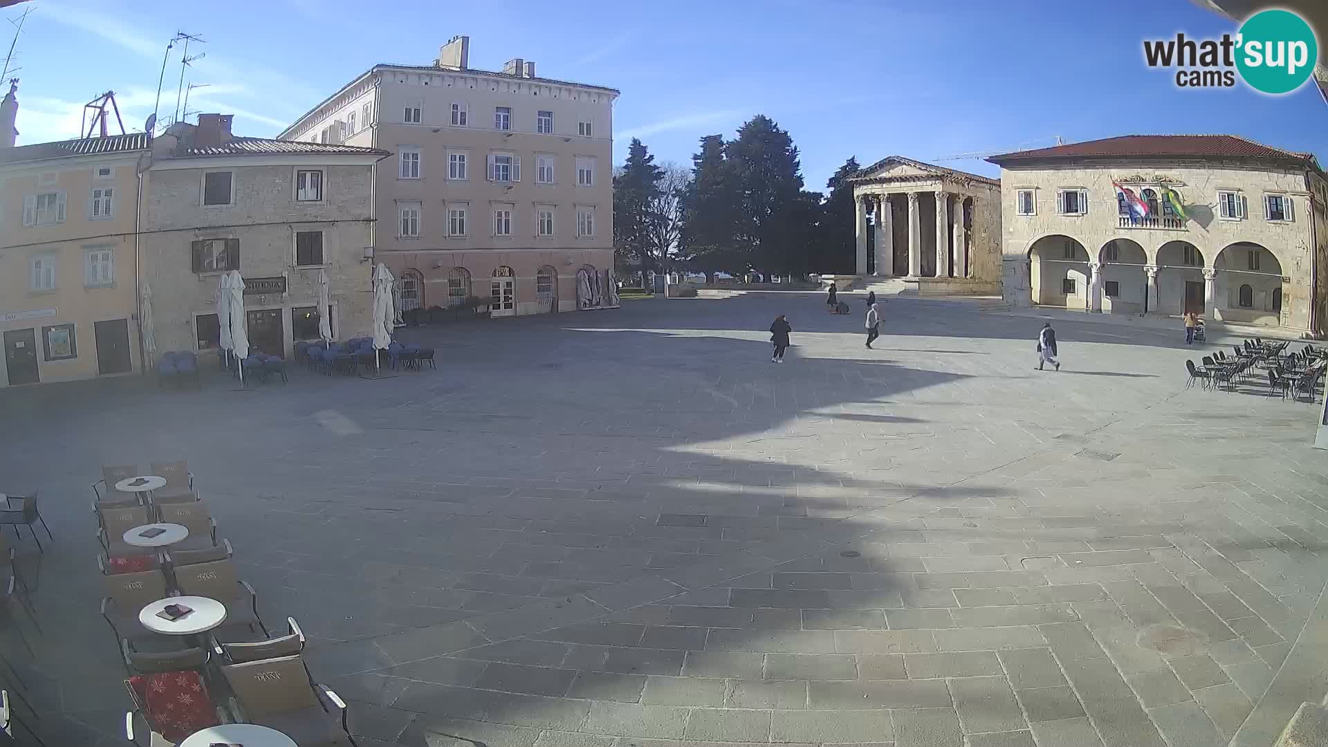 Pula webcam – Forum-Platz und Augustus-Tempel